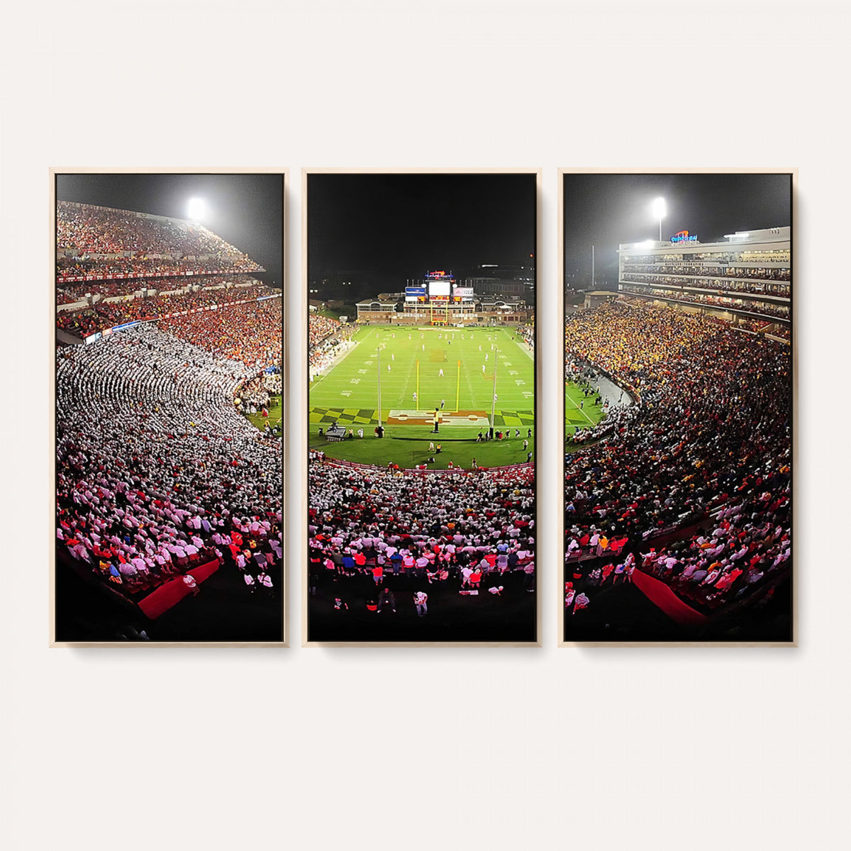 12091-PAN-FL-20X10 - University of Maryland Terrapins Football Team Print - College Park SECU Stadium Wall Art Canvas