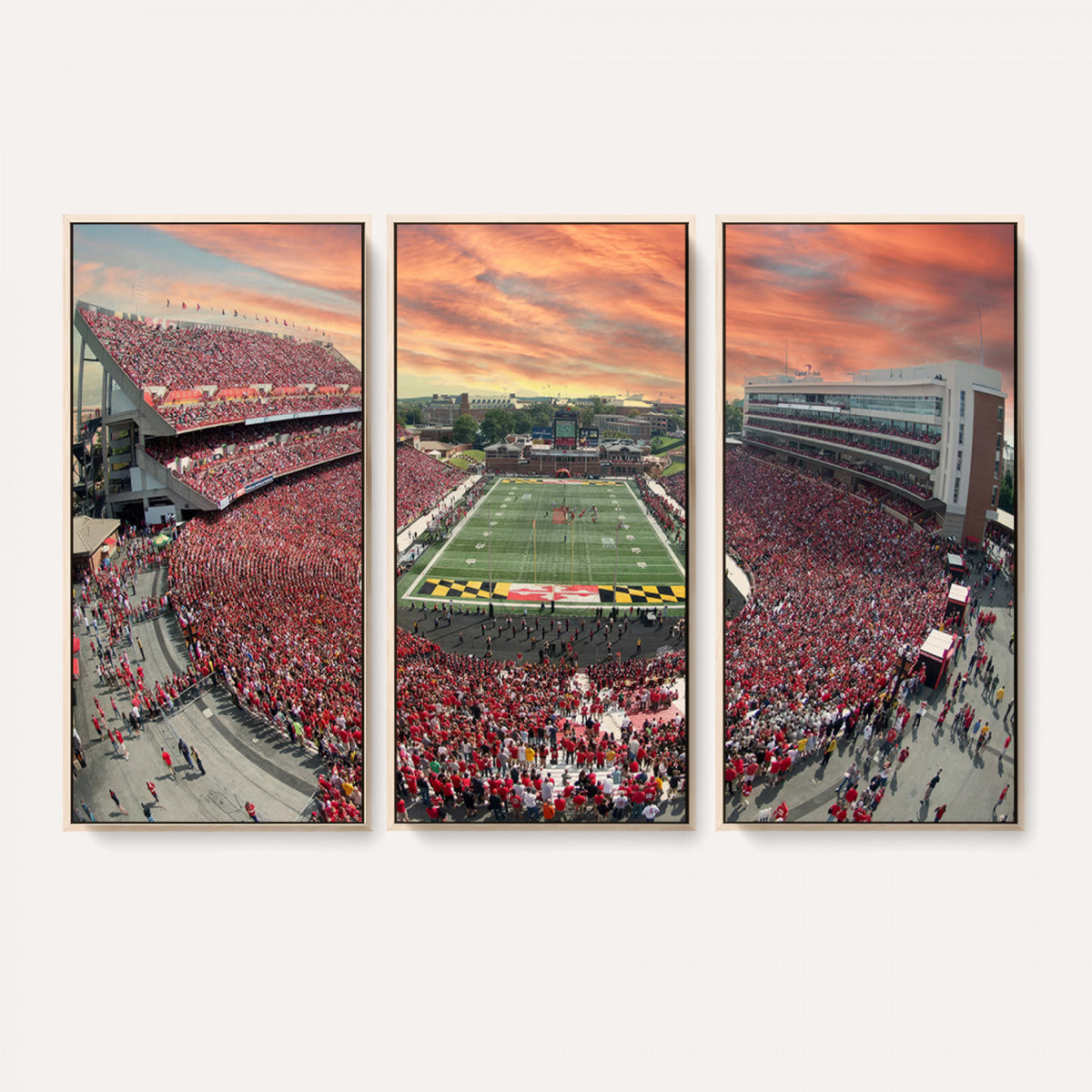 24140-PAN-FL-20X10 - University of Maryland Terrapins Football Team Print - College Park SECU Stadium Wall Art Canvas