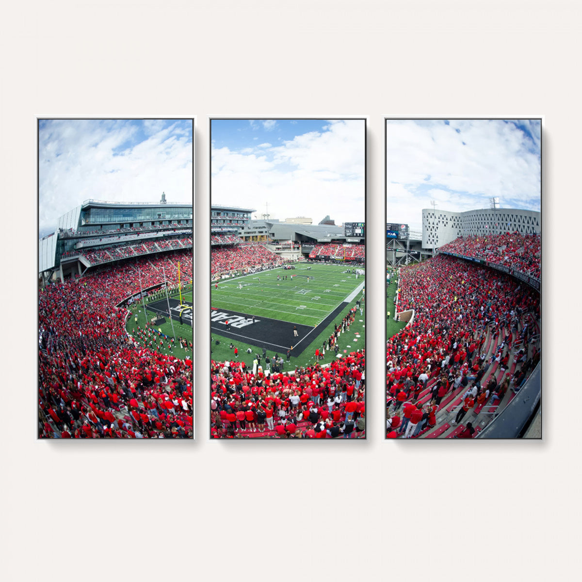 54070-MGV-CV-36X24 - Cincinnati Bearcats Football Team Print - Nippert Stadium Wall Art Canvas Print