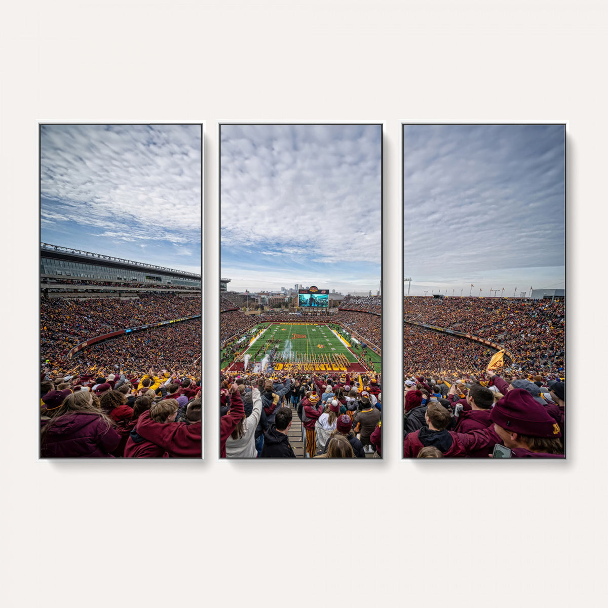 38459-PAN-FL-20X10 - University of Minnesota Golden Gophers Football Team Print - Minneapolis Huntington Bank Stadium Art