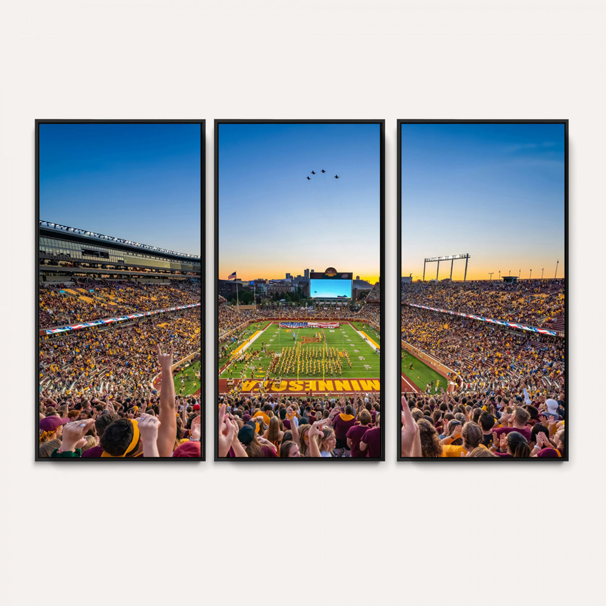 84421-MGV-CV-36X24 - University of Minnesota Golden Gophers Art Print, Football Team Print - Minneapolis Huntington Bank