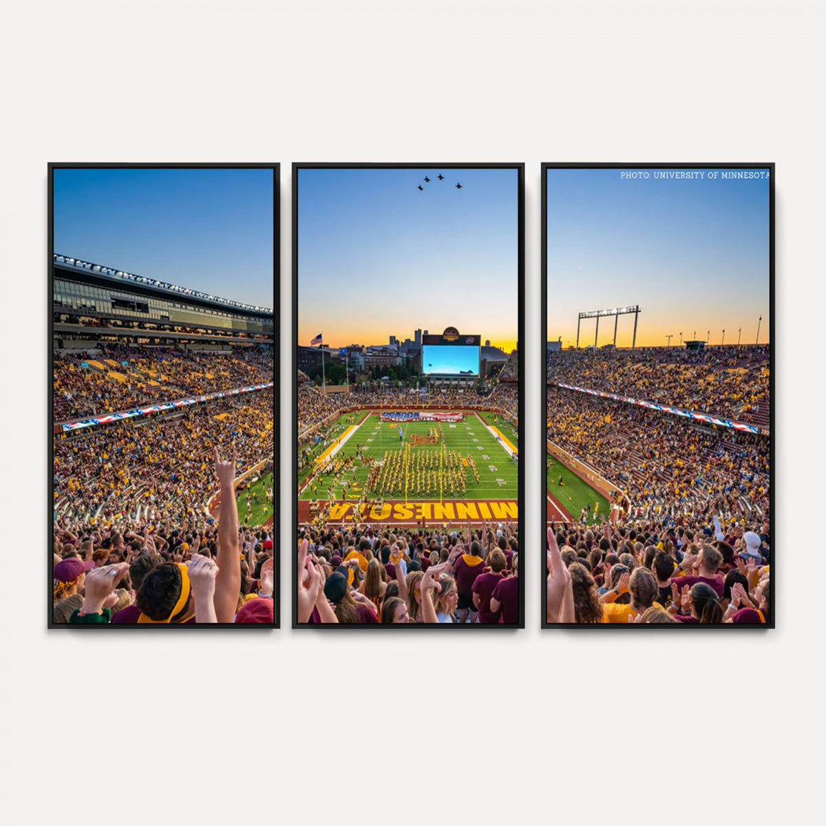 63452-PAN-FL-20X10 - University of Minnesota Golden Gophers Football Team Print - Minneapolis Huntington Bank Stadium
