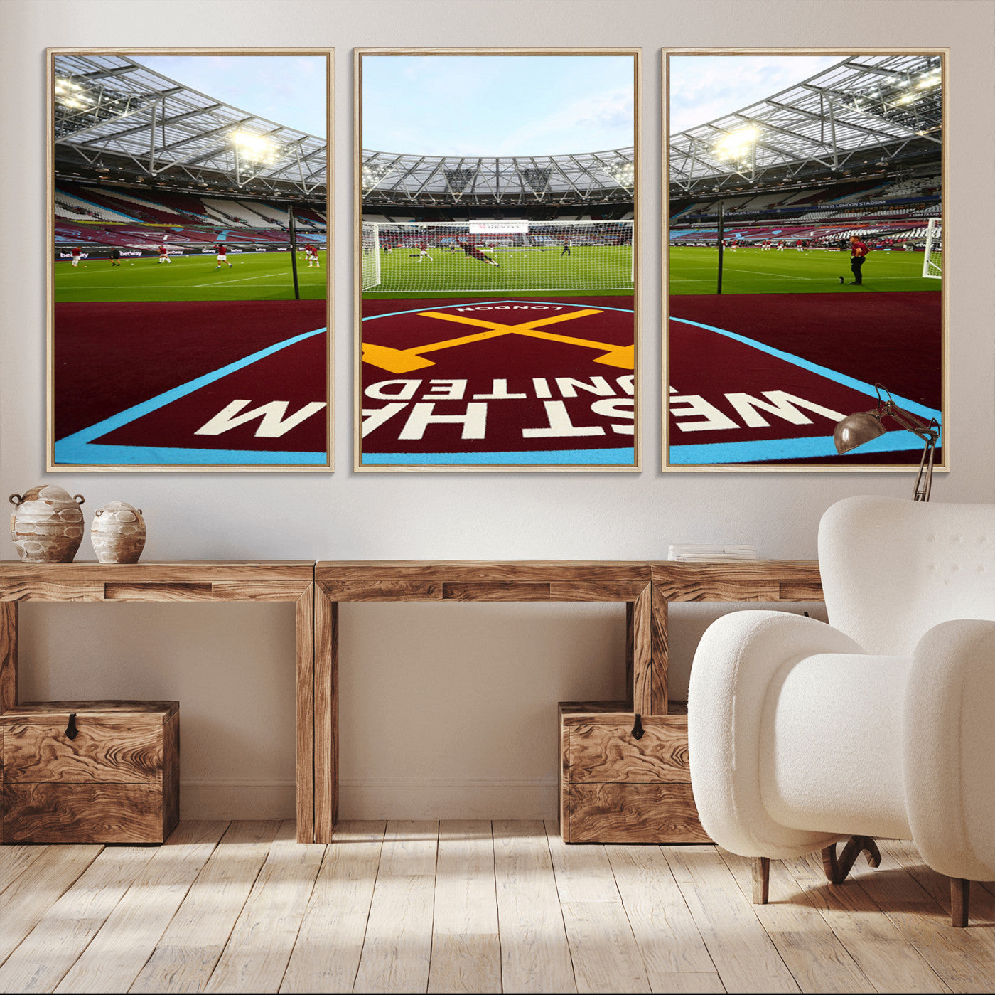 -West Ham United FC Stadium Canvas Wall Art – London Stadium Football Print – Premier League Team