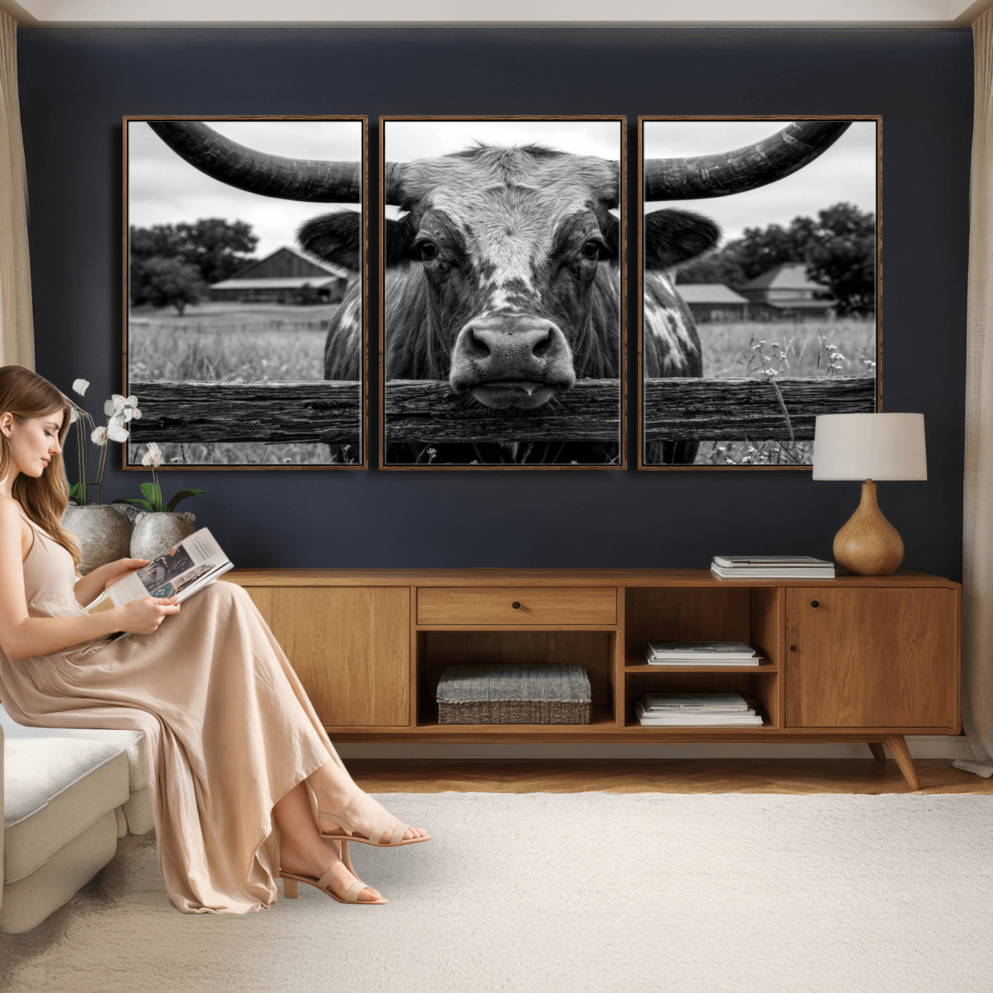 59378683B-MGV-CV-36X24 - Black White Texas Longhorn Bull Canvas Wall Art, Western Ranch Cattle Photography Print, Rustic Farmhouse Cowboy Decor Artwork