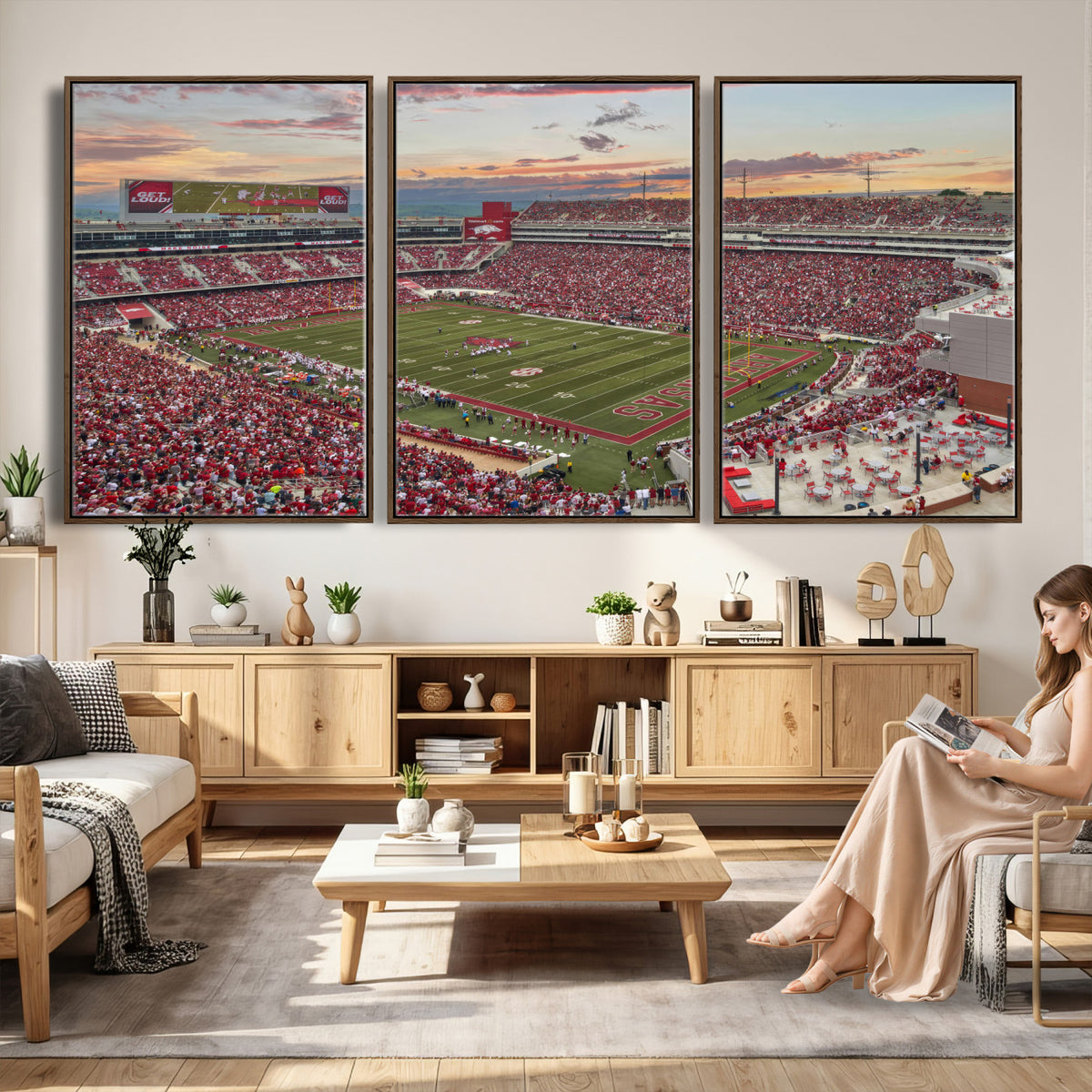 82233065-MGV-CV-36X24 - Donald W. Reynolds Razorback Stadium Wall Art Canvas Print – Arkansas Razorbacks Football Artwork for Home, Office, and Sports Room Decor