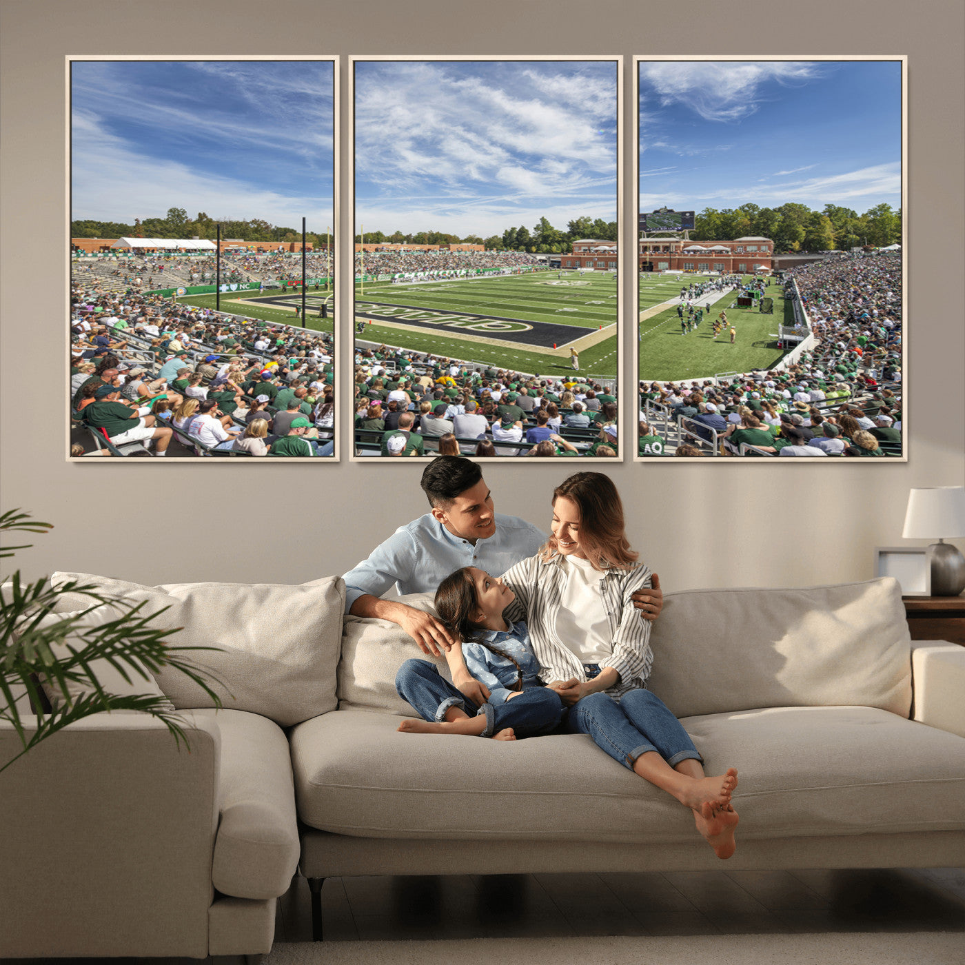 MGV-FC-60X30-3P - University of Charlotte 49ers Football Team Print - Charlotte Jerry Richardson Stadium Canvas Print