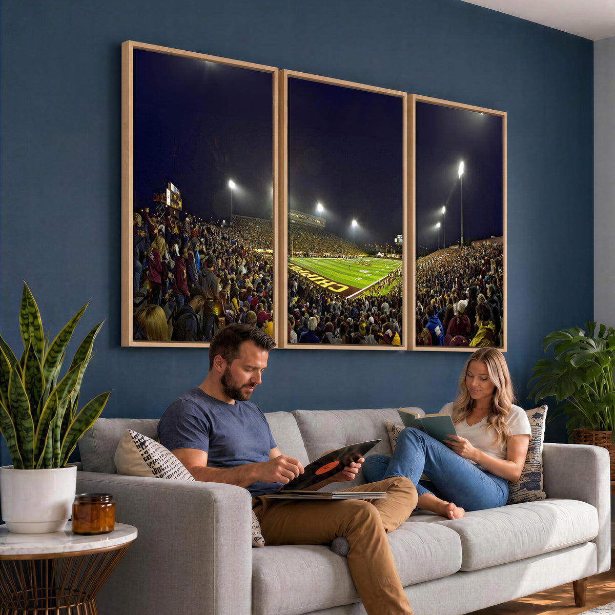 45619-MGV-CV-36X24 - Central Michigan University Chippewas Canvas Wall Art, Football Team Print - Mount Pleasant