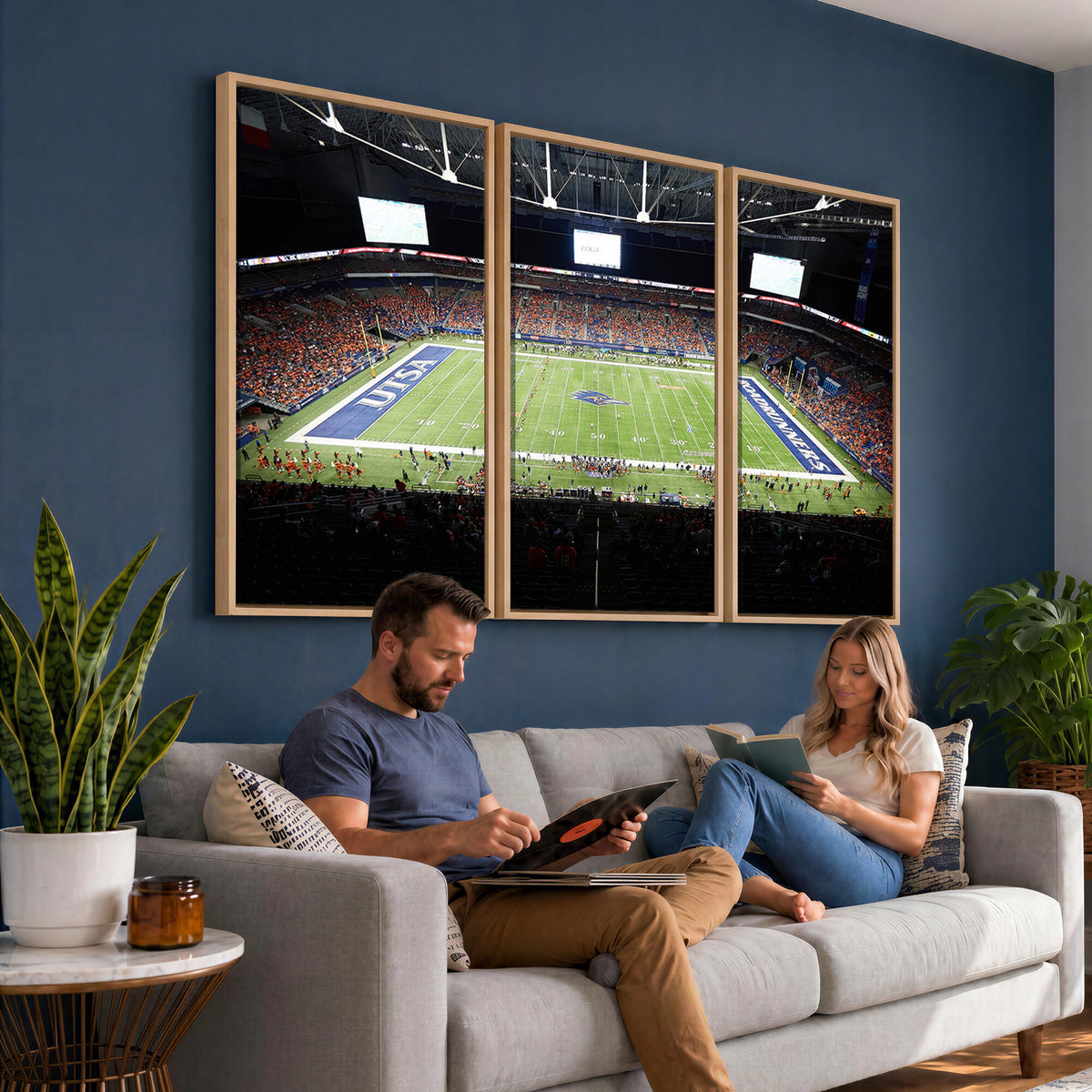 98617-MGV-CV-36X24 - The University of Texas at San Antonio Roadrunners Football Team Print, San Antonio Alamodome