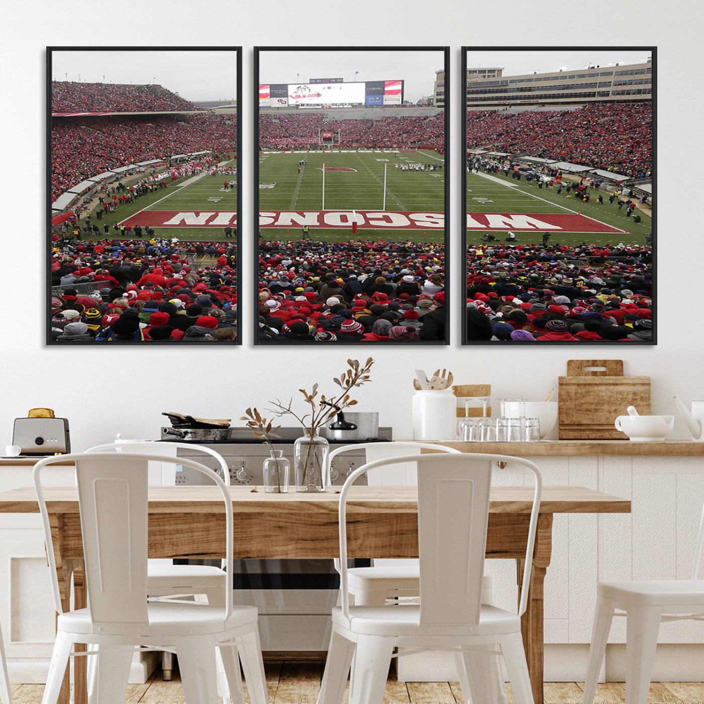 MGV-FC-60X30-3P - Wisconsin Badgers Team Print Canvas - Madison Camp Randall Stadium Wall Art Canvas Print