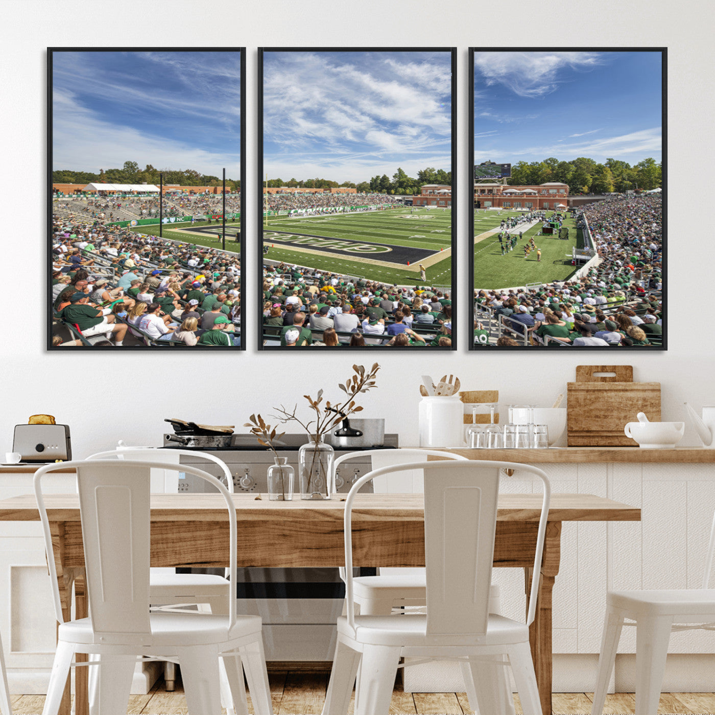 MGV-FC-60X30-3P - University of Charlotte 49ers Football Team Print - Charlotte Jerry Richardson Stadium Canvas Print