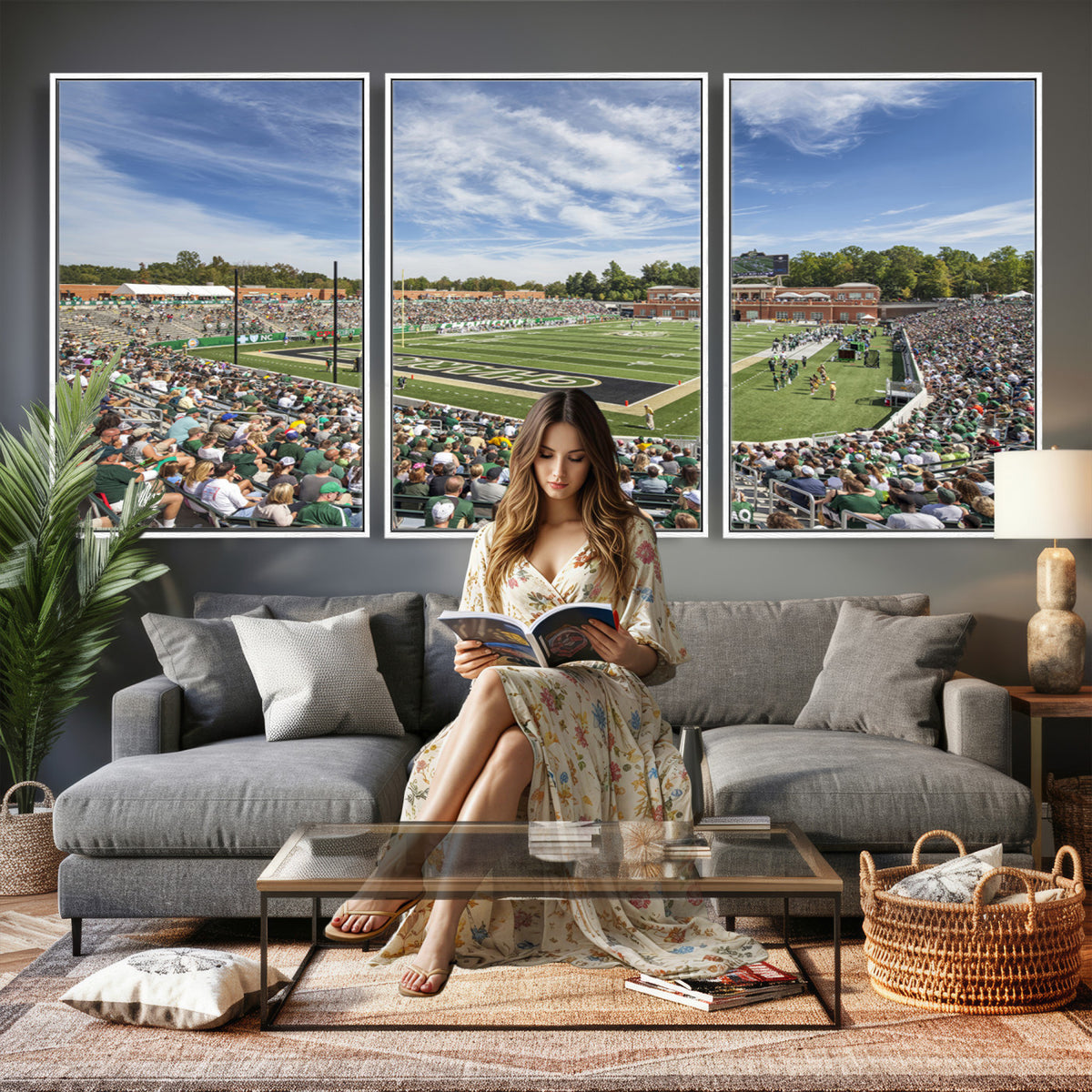 67799-MGV-CV-36X24 - University of Charlotte 49ers Football Team Print - Charlotte Jerry Richardson Stadium Canvas Print