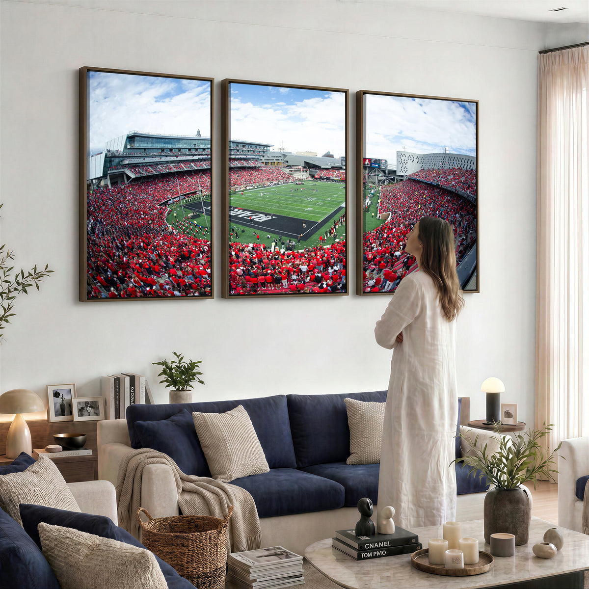 54070-MGV-CV-36X24 - Cincinnati Bearcats Football Team Print - Nippert Stadium Wall Art Canvas Print