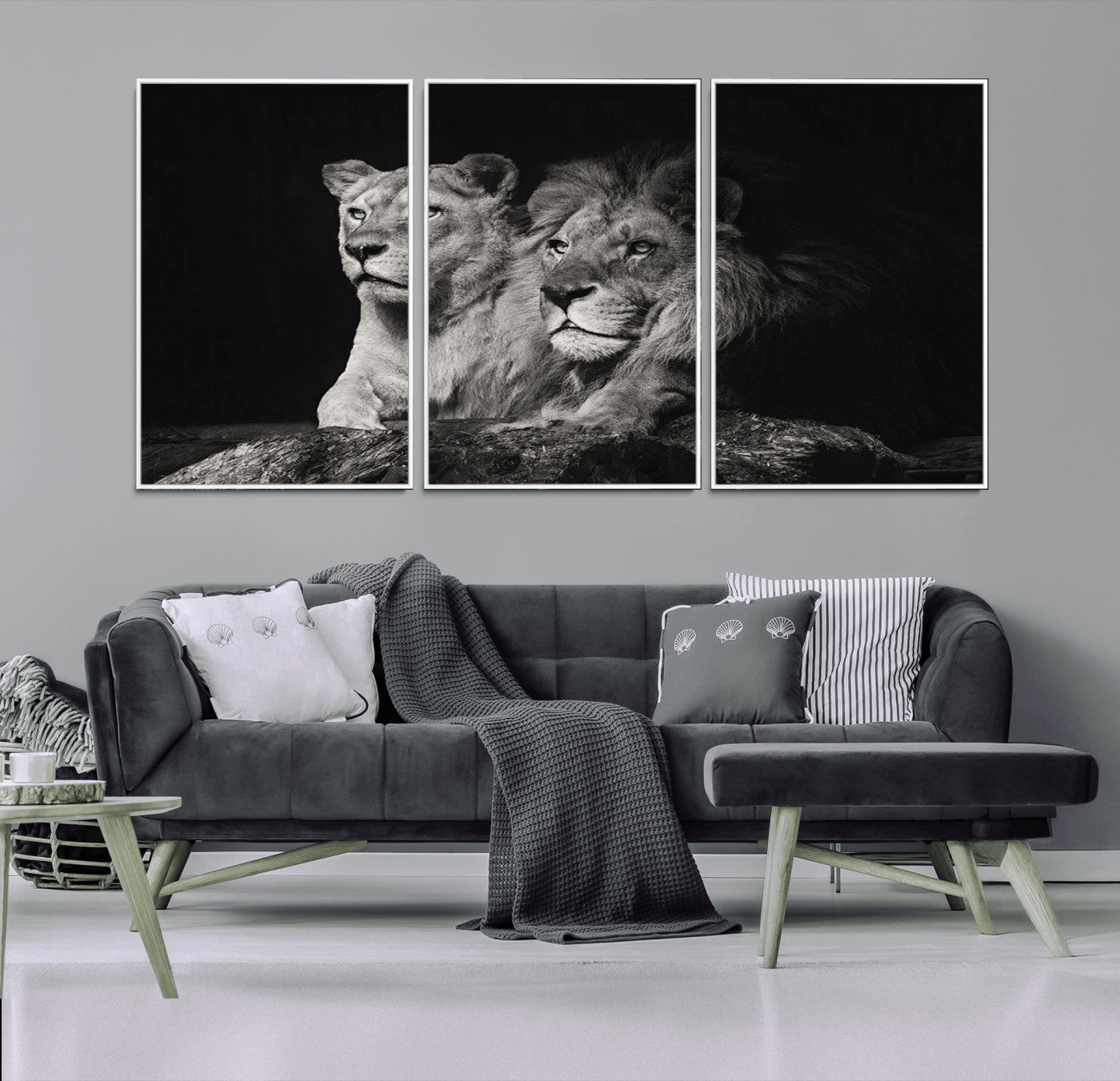 MGV-FC-60X30-3P - Lion Couple Canvas Wall Art Print – Elegant Wildlife Portrait in Black and White Lion Family – Ready to Hang
