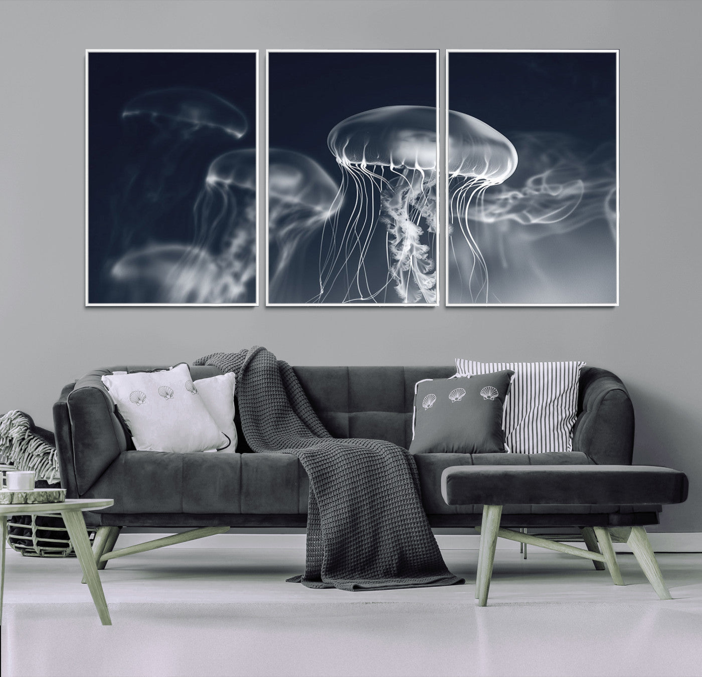 79301-MGV-CV-36X24-Jellyfish Wall Art Canvas Print, Modern Abstract Jellyfish Wall Decor