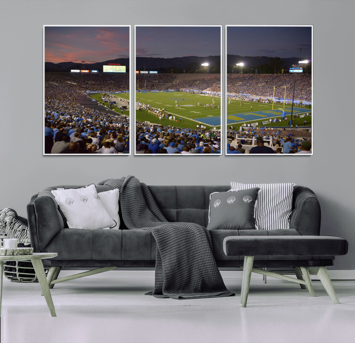 90359-MGV-CV-36X24-UCLA Bruins Football Team Print - Pasadena Rose Bowl Stadium Wall Art Canvas Print