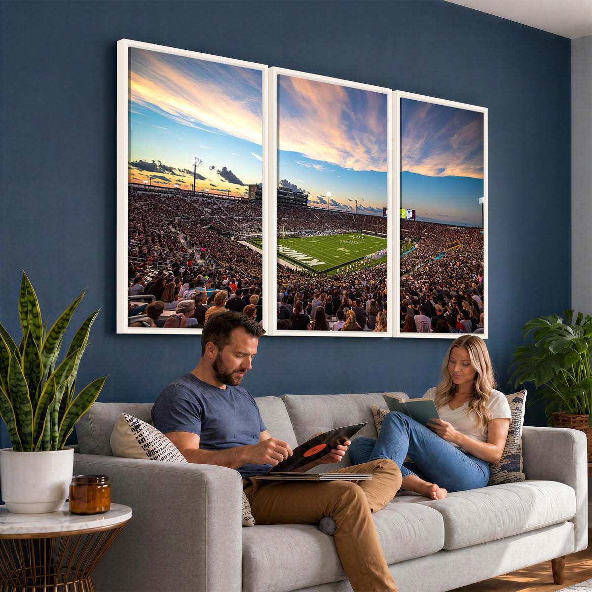 50243-MGV-CV-36X24 - UCF Knights Football Team Print - Orlando FBC Mortgage Stadium Wall Art Canvas Print