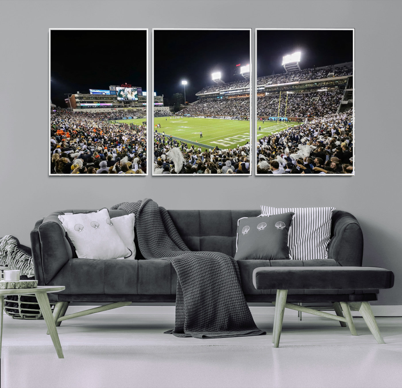49339-MGV-CV-36X24-Georgia Tech Yellow Jackets Football Team Print - Atlanta Bobby Dodd Stadium Wall Art Canvas Print