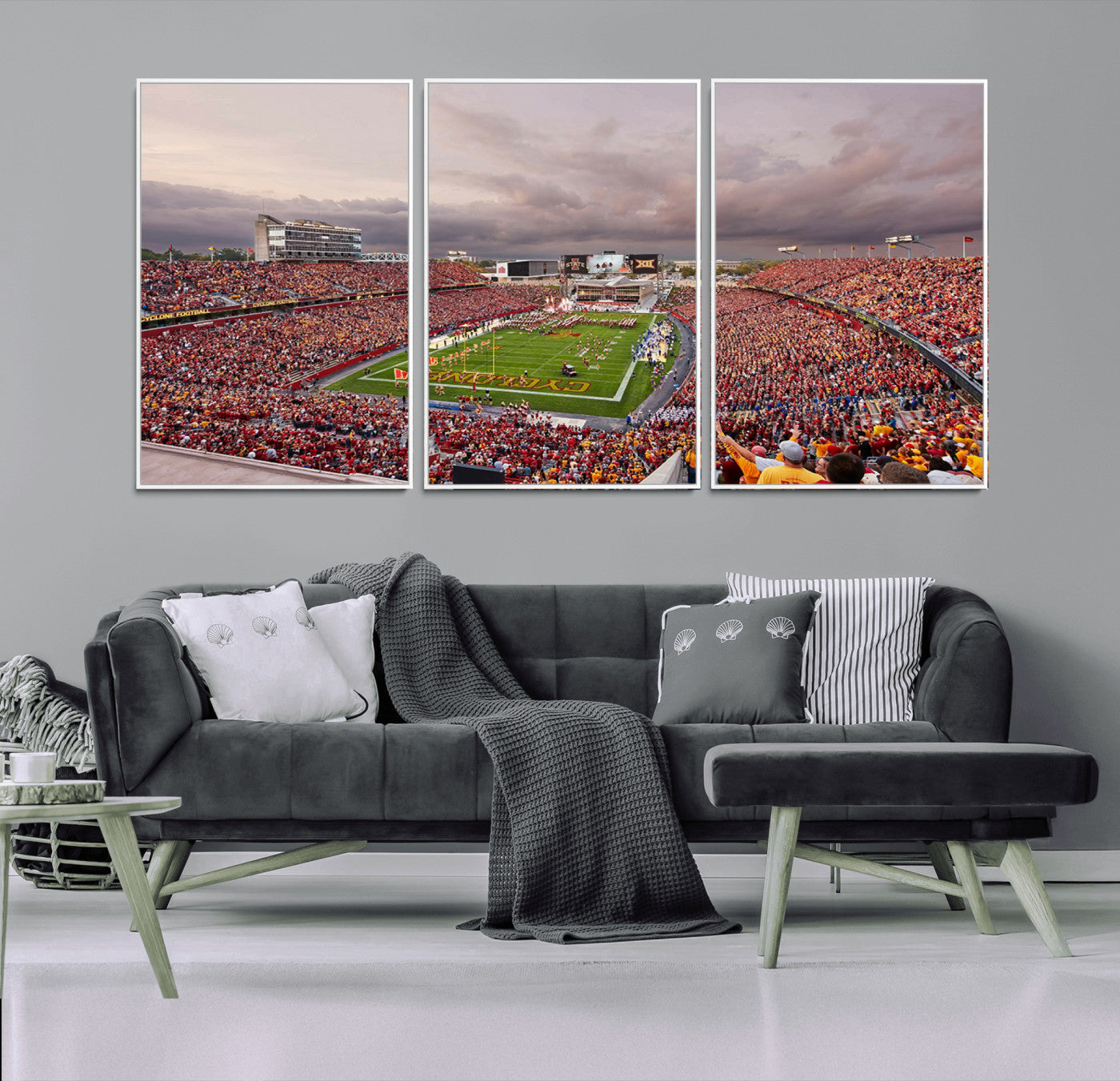 50373-MGV-CV-36X24-Iowa State University Cyclones Football Team Print - Ames Jack Trice Stadium Wall Art Canvas Print