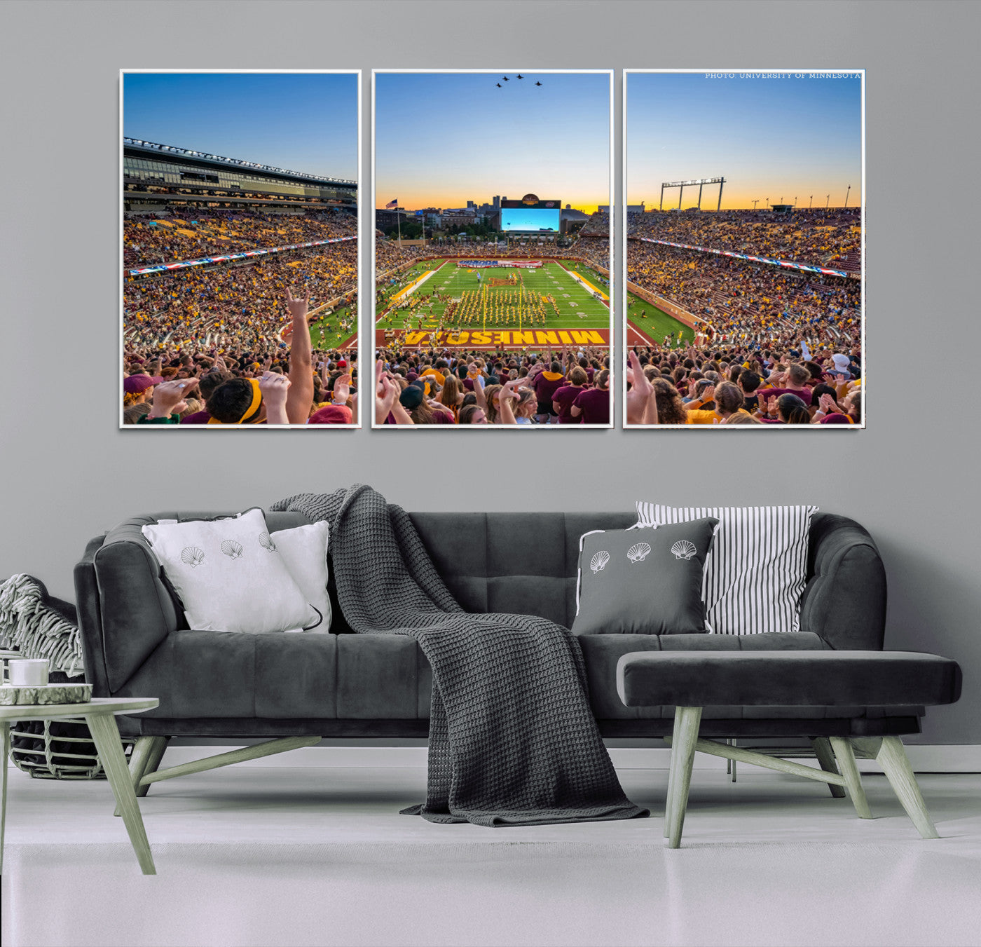 63452-MGV-CV-36X24-University of Minnesota Golden Gophers Football Team Print - Minneapolis Huntington Bank Stadium