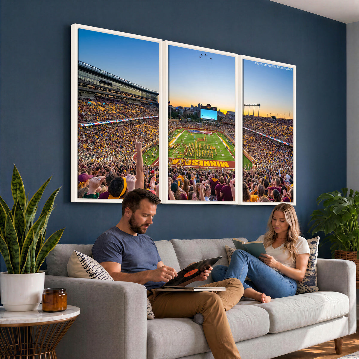 63452-PAN-FL-20X10 - University of Minnesota Golden Gophers Football Team Print - Minneapolis Huntington Bank Stadium