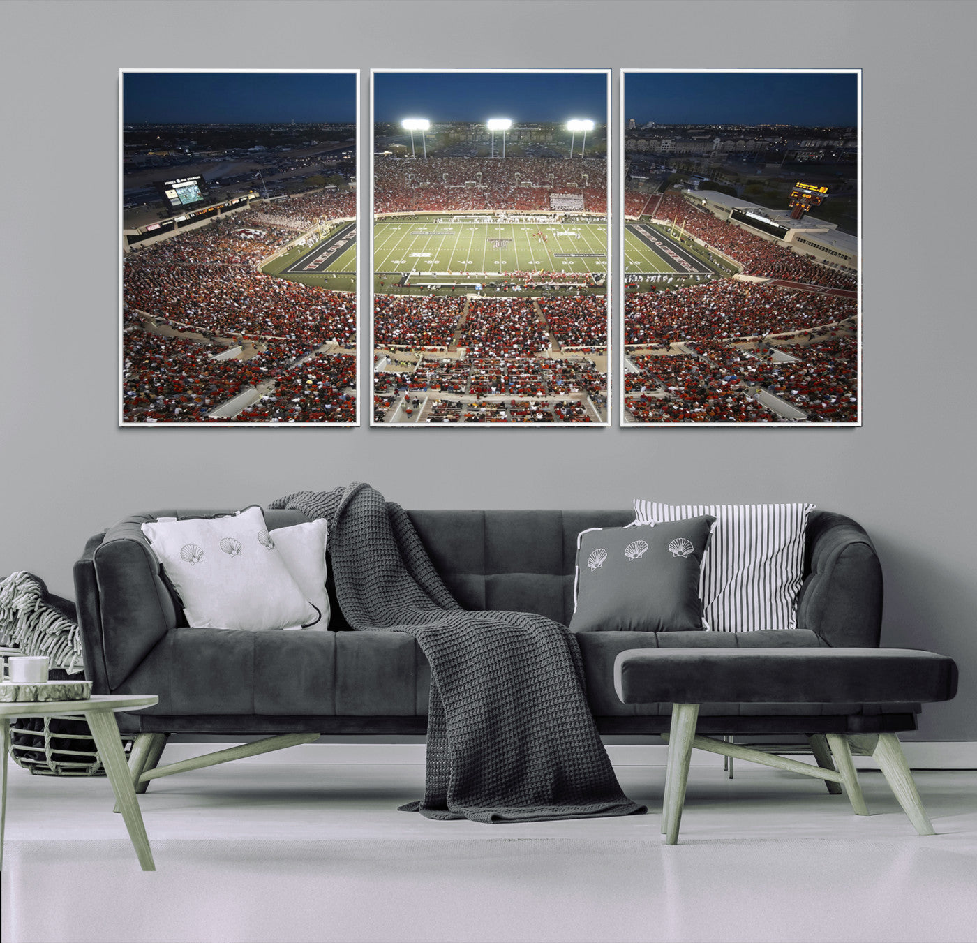 55763-MGV-CV-36X24-Texas Tech Red Raiders Football Team Print - Lubbock Jones AT&T Stadium Wall Art Canvas Print