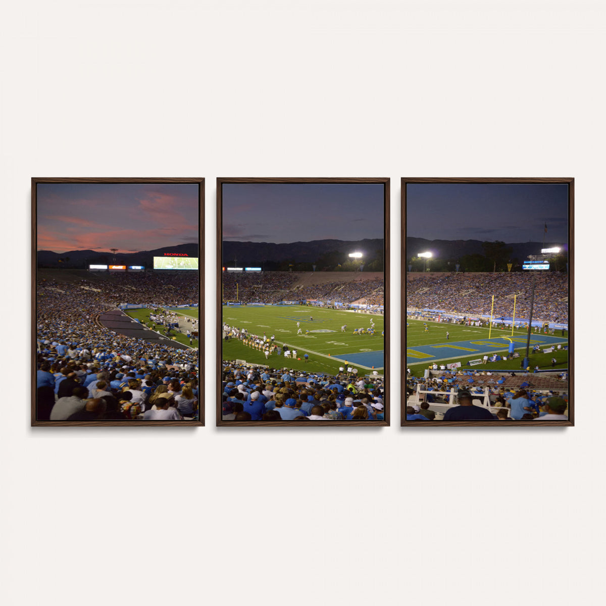 90359-MGV-CV-36X24 - UCLA Bruins Football Team Print - Pasadena Rose Bowl Stadium Wall Art Canvas Print