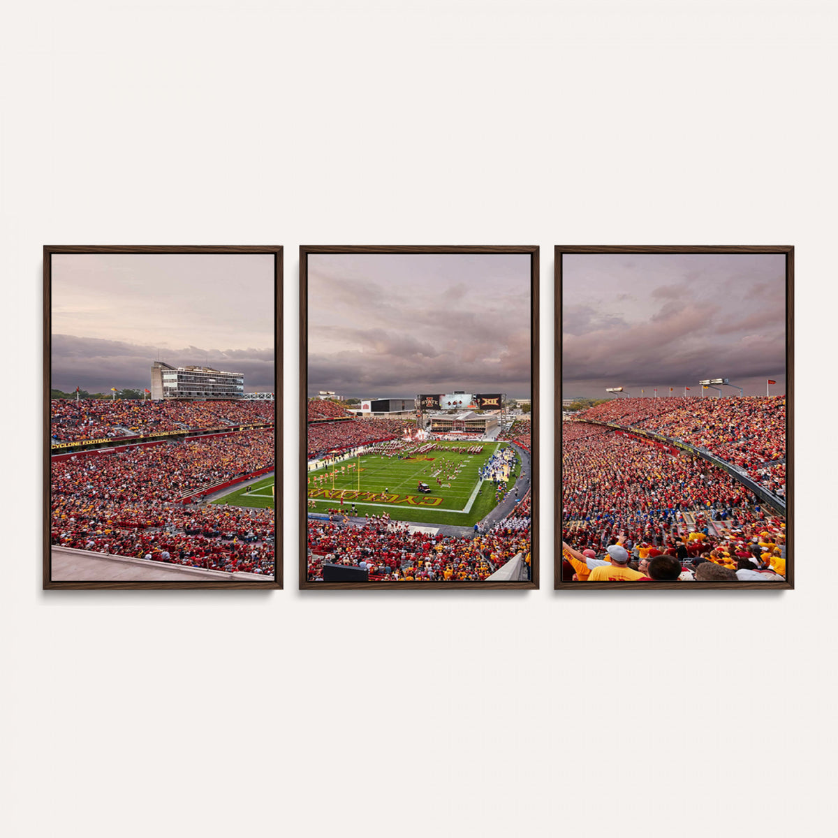 50373-MGV-CV-36X24 - Iowa State University Cyclones Football Team Print, Ames