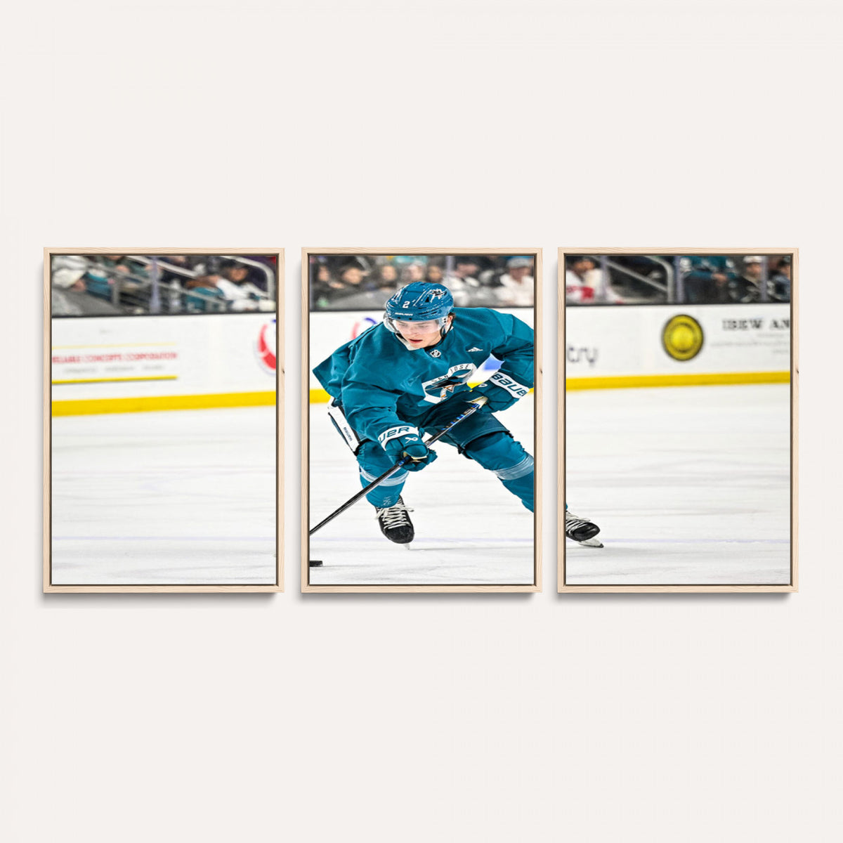 69179-MGV-CV-36X24 - San Jose Sharks Ice Hockey Player Wall Art Canvas Print