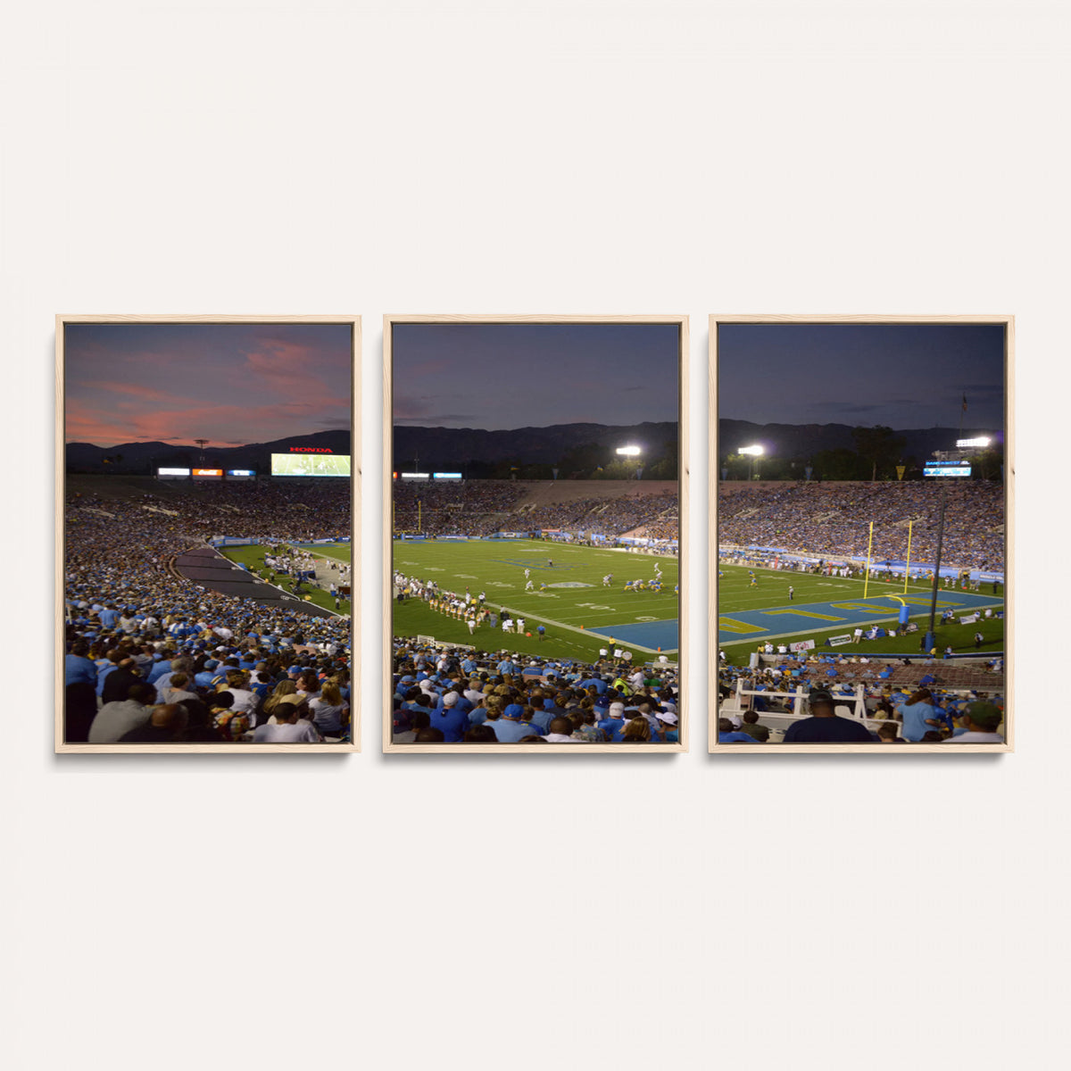 90359-MGV-CV-36X24 - UCLA Bruins Football Team Print - Pasadena Rose Bowl Stadium Wall Art Canvas Print