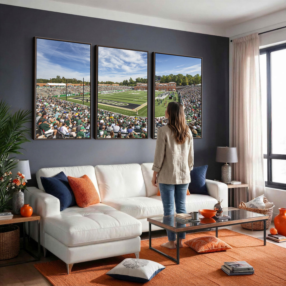67799-MGV-CV-36X24 - University of Charlotte 49ers Football Team Print - Charlotte Jerry Richardson Stadium Canvas Print