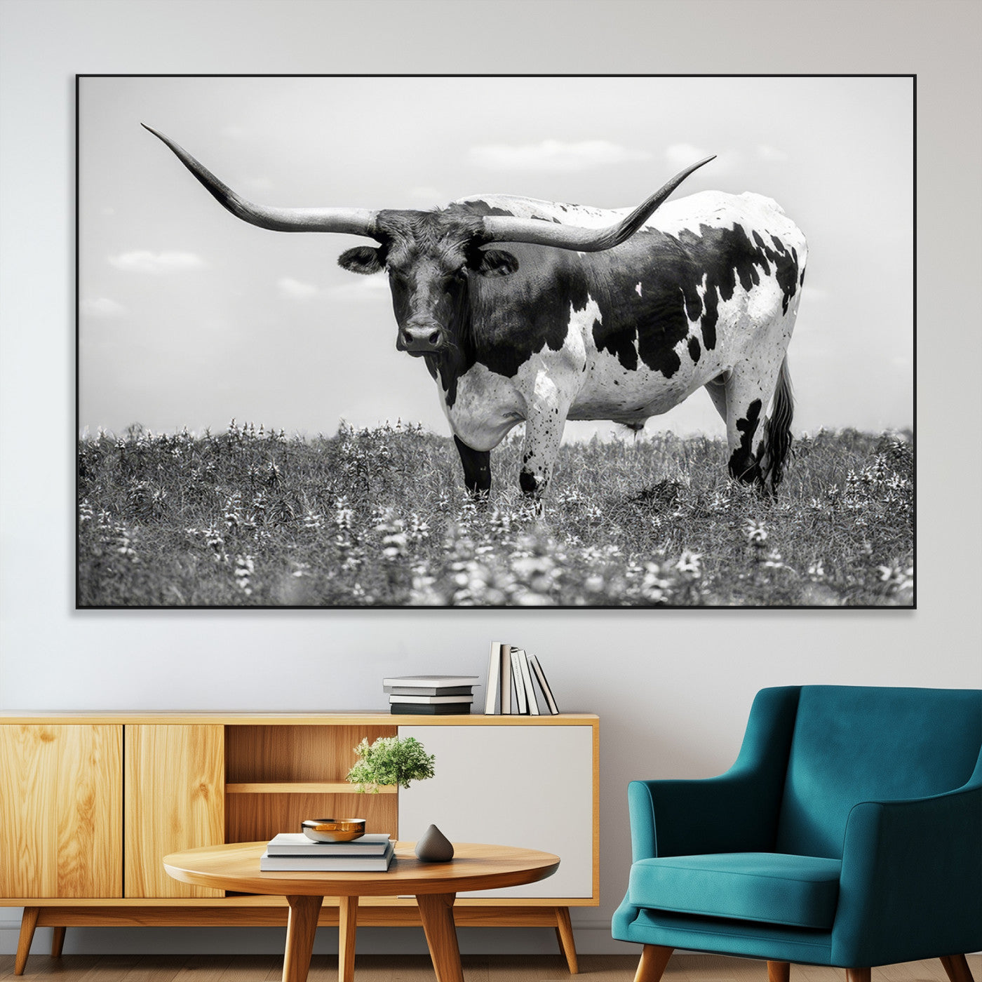 -Texas Black White Highland Longhorn Cow Wall Art Canvas Print