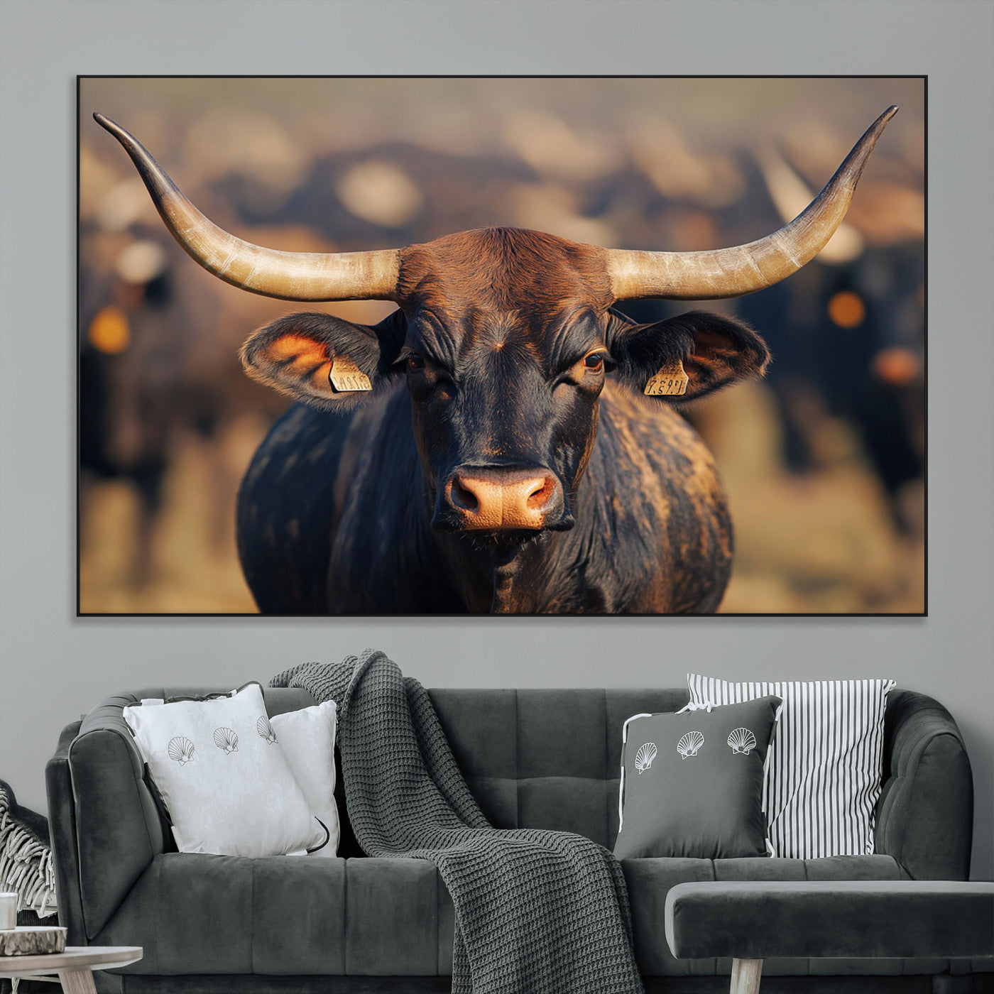SEG-FC-51X34_Oversize - Majestic bull head close-up, long curved horns, detailed fur texture, warm sunlight, focused gaze,