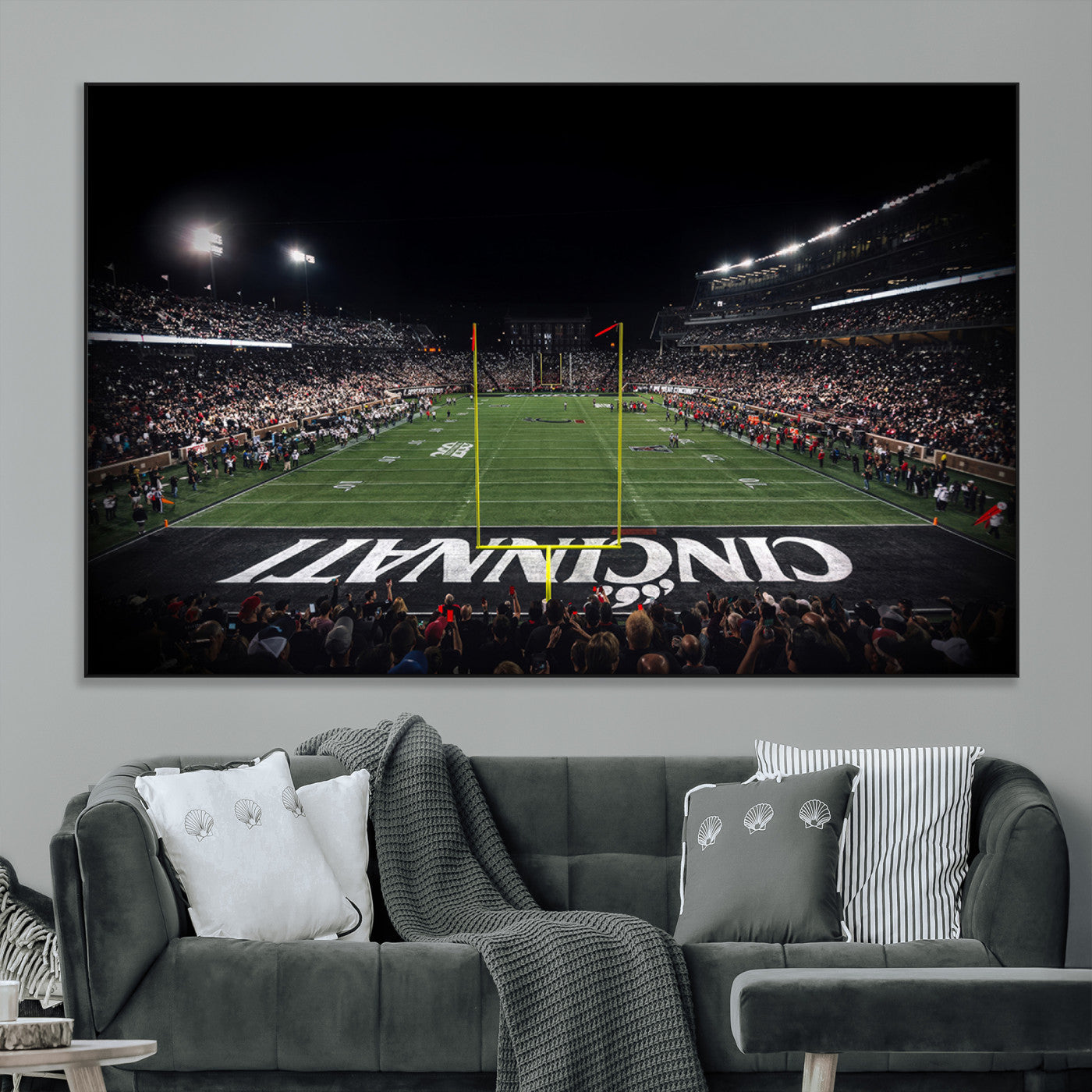 SEG-FC-51X34_Oversize - Cincinnati Bearcats Football Team Print - Nippert Stadium Wall Art Canvas Print