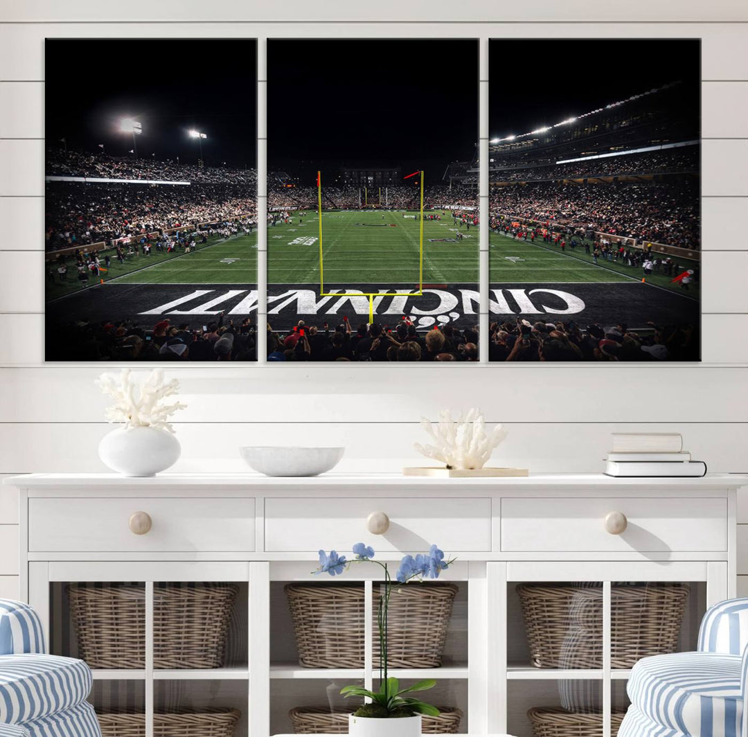 Cincinnati Bearcats Football Team Print - Nippert Stadium Wall Art Canvas Print