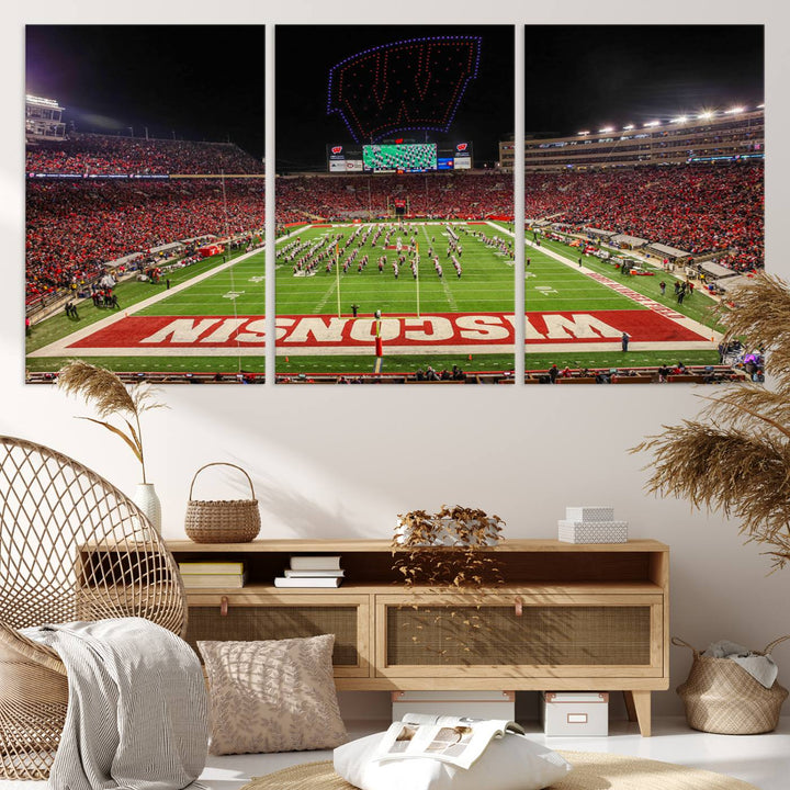 Wisconsin Badgers Football Team Print - Madison Camp Randall Stadium Wall Art Canvas Print