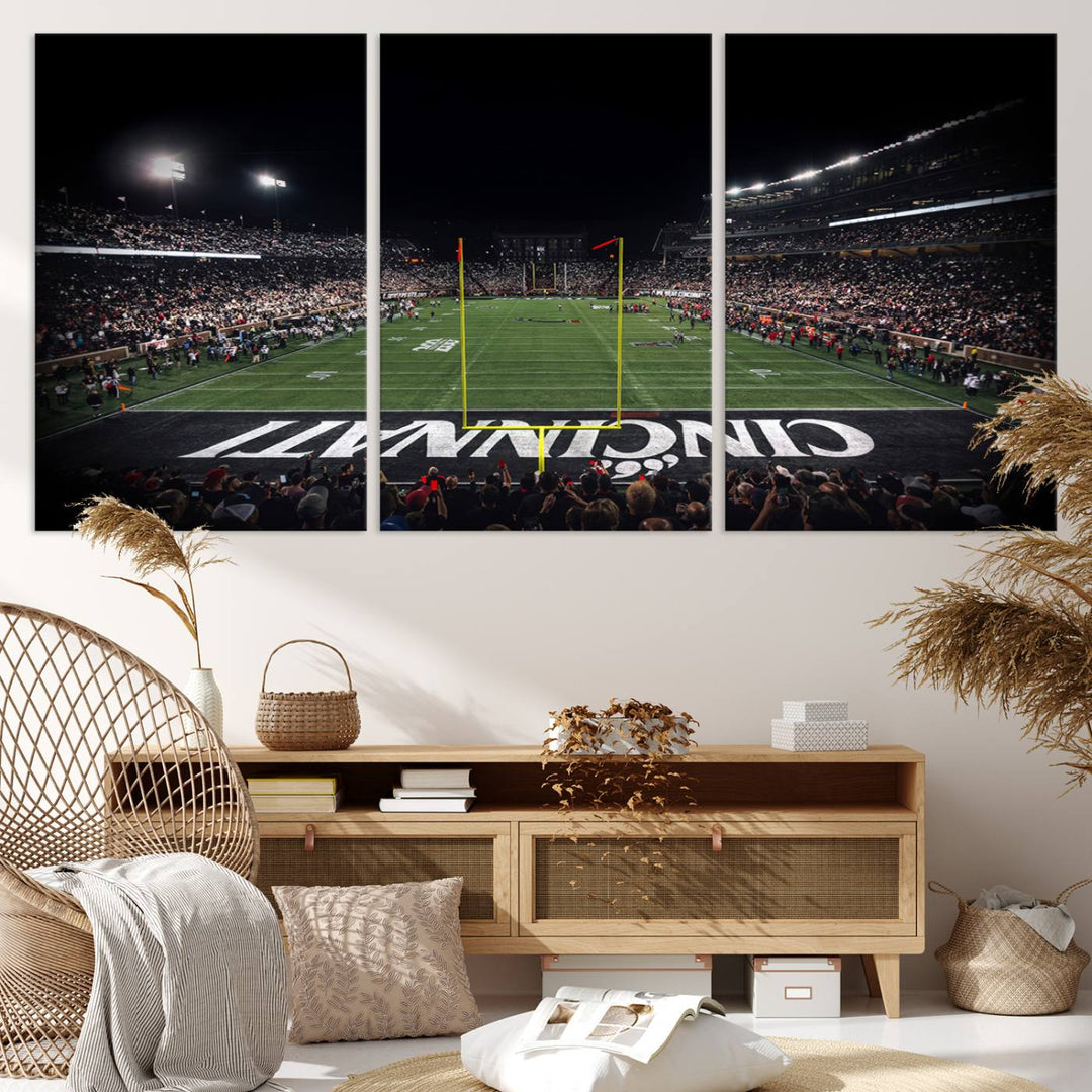 Cincinnati Bearcats Football Team Print - Nippert Stadium Wall Art Canvas Print