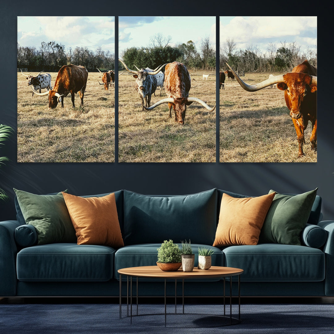 Texas Longhorns Wall Art Canvas Print, Framed Rustic Farm Scene Art Picture Print, Western Cattle Print Canvas Perfect Rustic Farmhouse