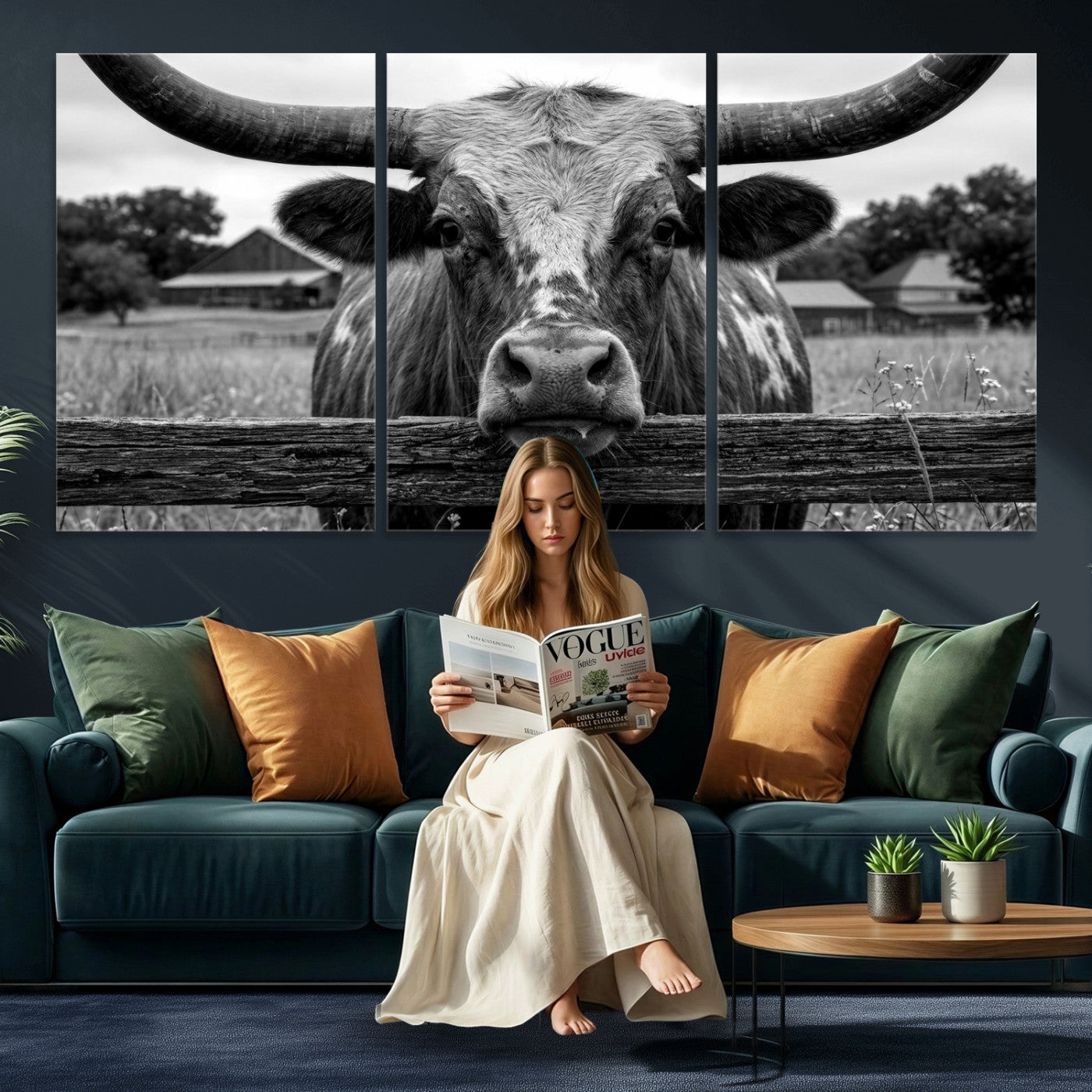 59378683B-MGV-CV-36X24 - Black White Texas Longhorn Bull Canvas Wall Art, Western Ranch Cattle Photography Print, Rustic Farmhouse Cowboy Decor Artwork