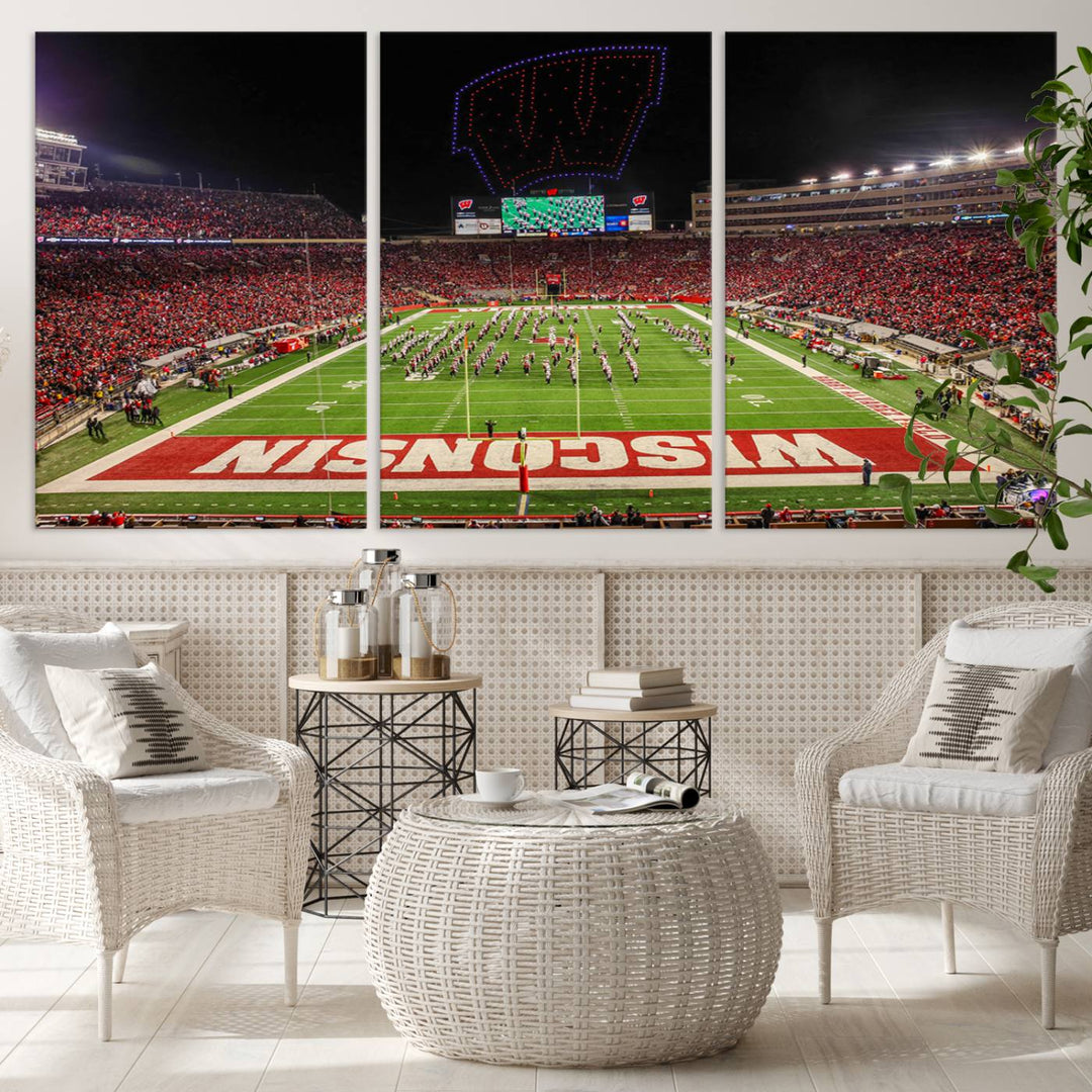 Wisconsin Badgers Football Team Print - Madison Camp Randall Stadium Wall Art Canvas Print