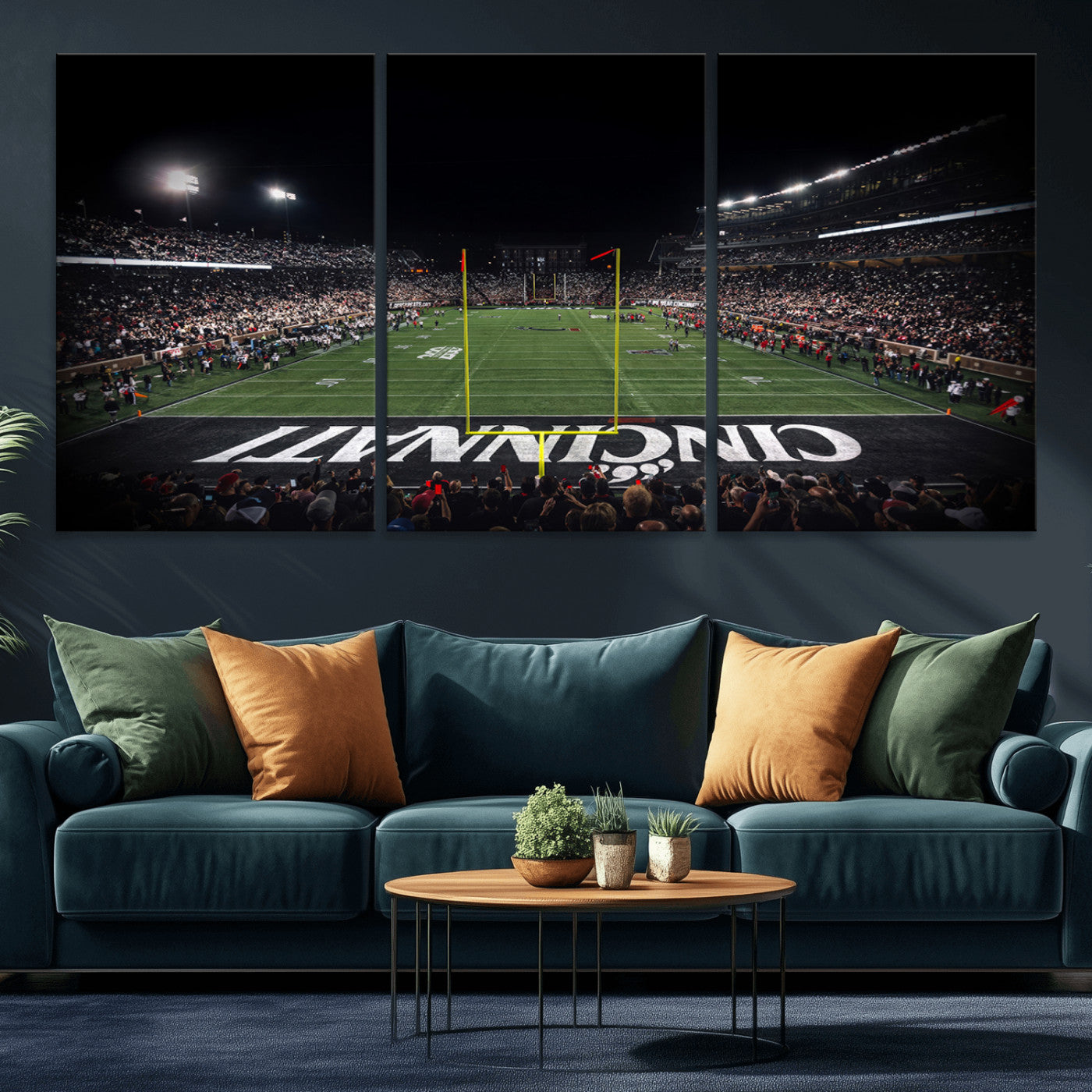 MGV-CV-60X30-3P - Cincinnati Bearcats Football Team Print - Nippert Stadium Wall Art Canvas Print
