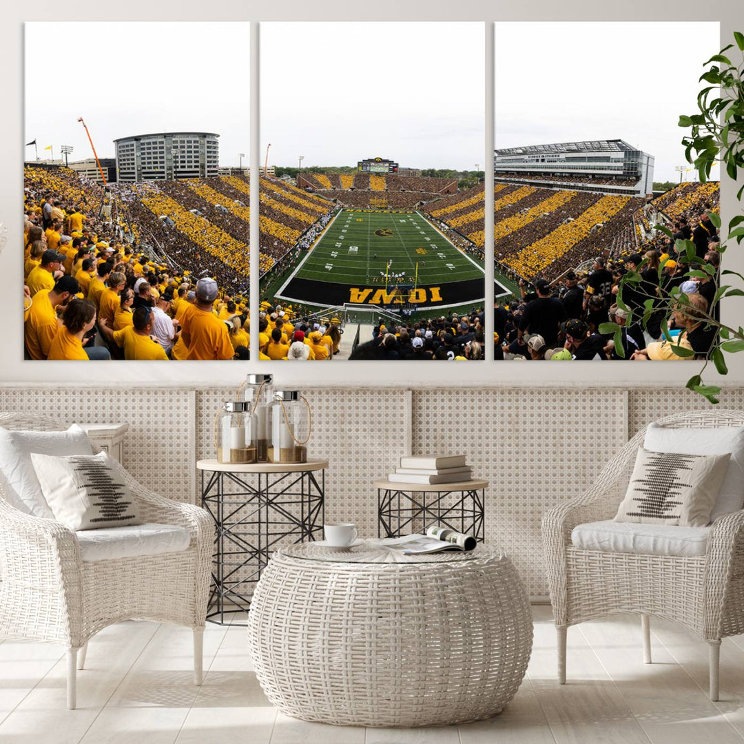 Iowa University Hawkeyes Football Team Print - Iowa City Kinnick Stadium Wall Art Canvas Print