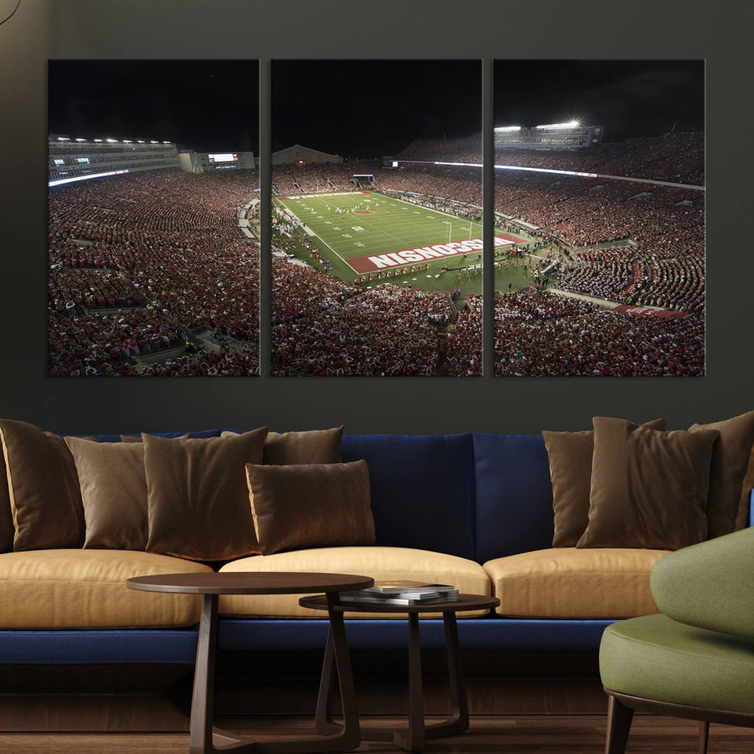 Wisconsin Badgers Football Team Print - Madison Camp Randall Stadium Wall Art Canvas Print