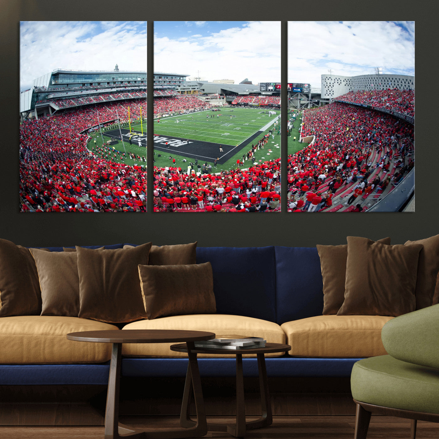 MGV-CV-60X30-3P - Cincinnati Bearcats Football Team Print - Nippert Stadium Wall Art Canvas Print