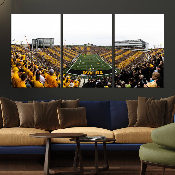 Iowa University Hawkeyes Football Team Print - Iowa City Kinnick Stadium Wall Art Canvas Print