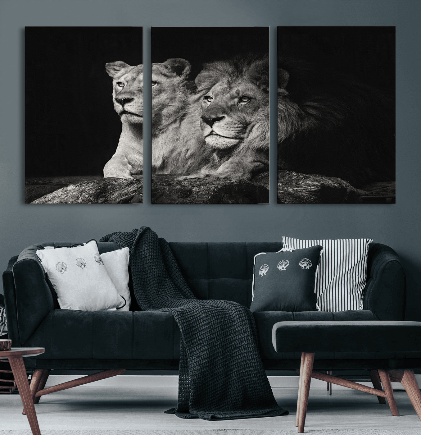 80013-MGV-CV-60X30-3P-Lion Couple Wall Art Canvas Print – Elegant Black and White Wildlife Portrait Lion Family Artwork for Home, Office