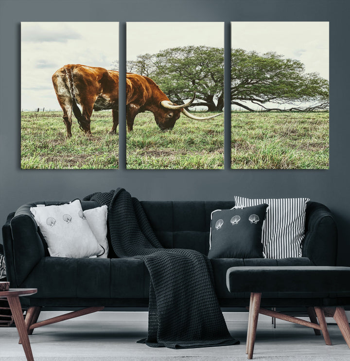 Texas Longhorn Wall Art Canvas Print, Framed Rustic Ranch Art Picture Print, Western Cattle Perfect Rustic Farmhouse Decor Artwork