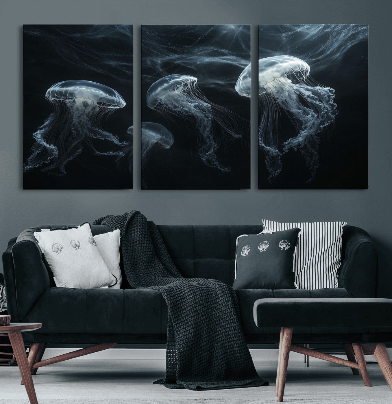 53117-MGV-CV-36X24-Jellyfish Wall Art Canvas Print, Elegant Wall Decor