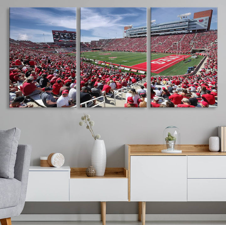 Utah Utes Football Team Print - Salt Lake City Rice-Eccles Stadium Wall Art Canvas Print