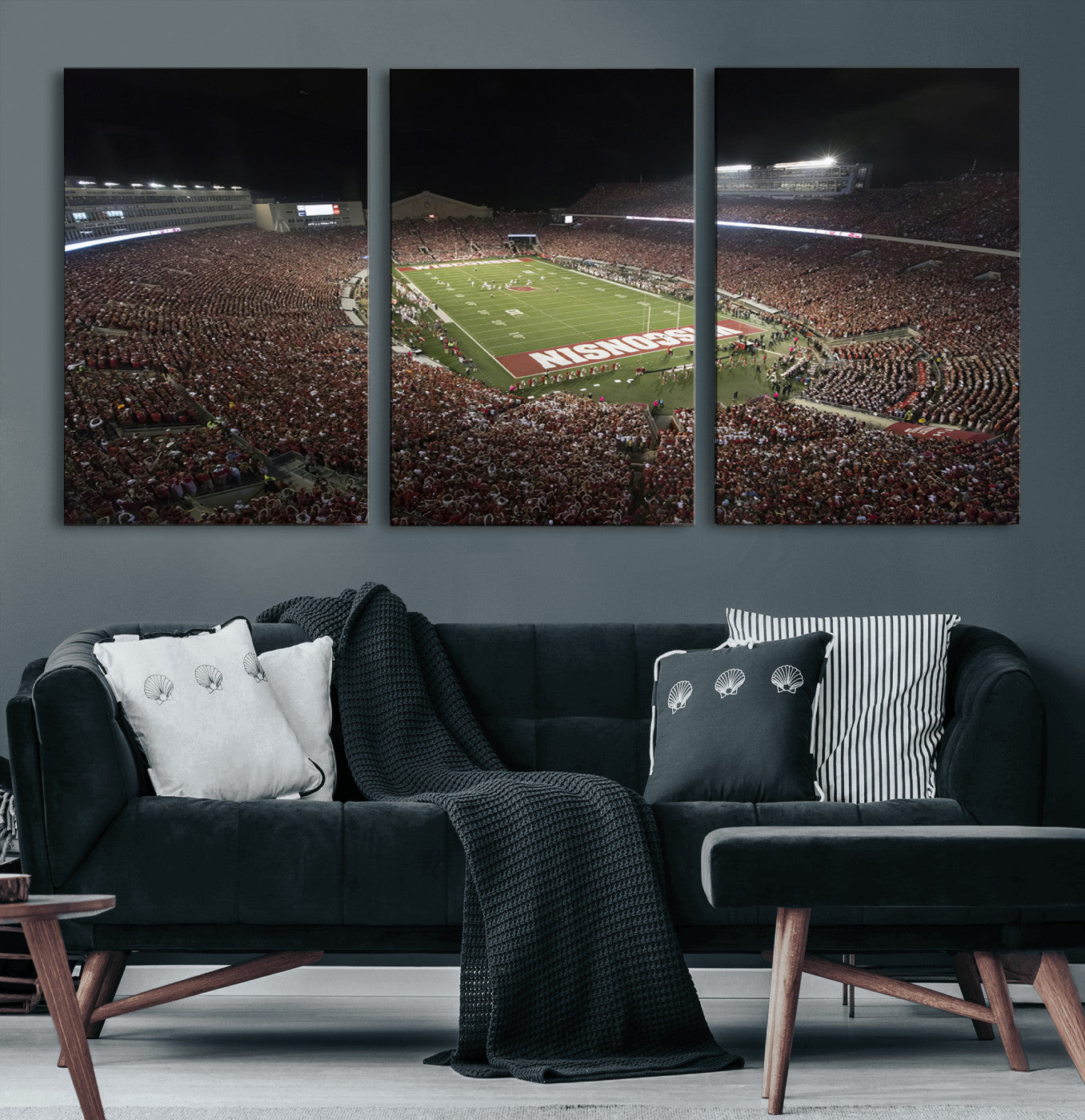 42403-MGV-CV-60X30-3P-Wisconsin Badgers Football Team Print - Madison Camp Randall Stadium Wall Art Canvas Print