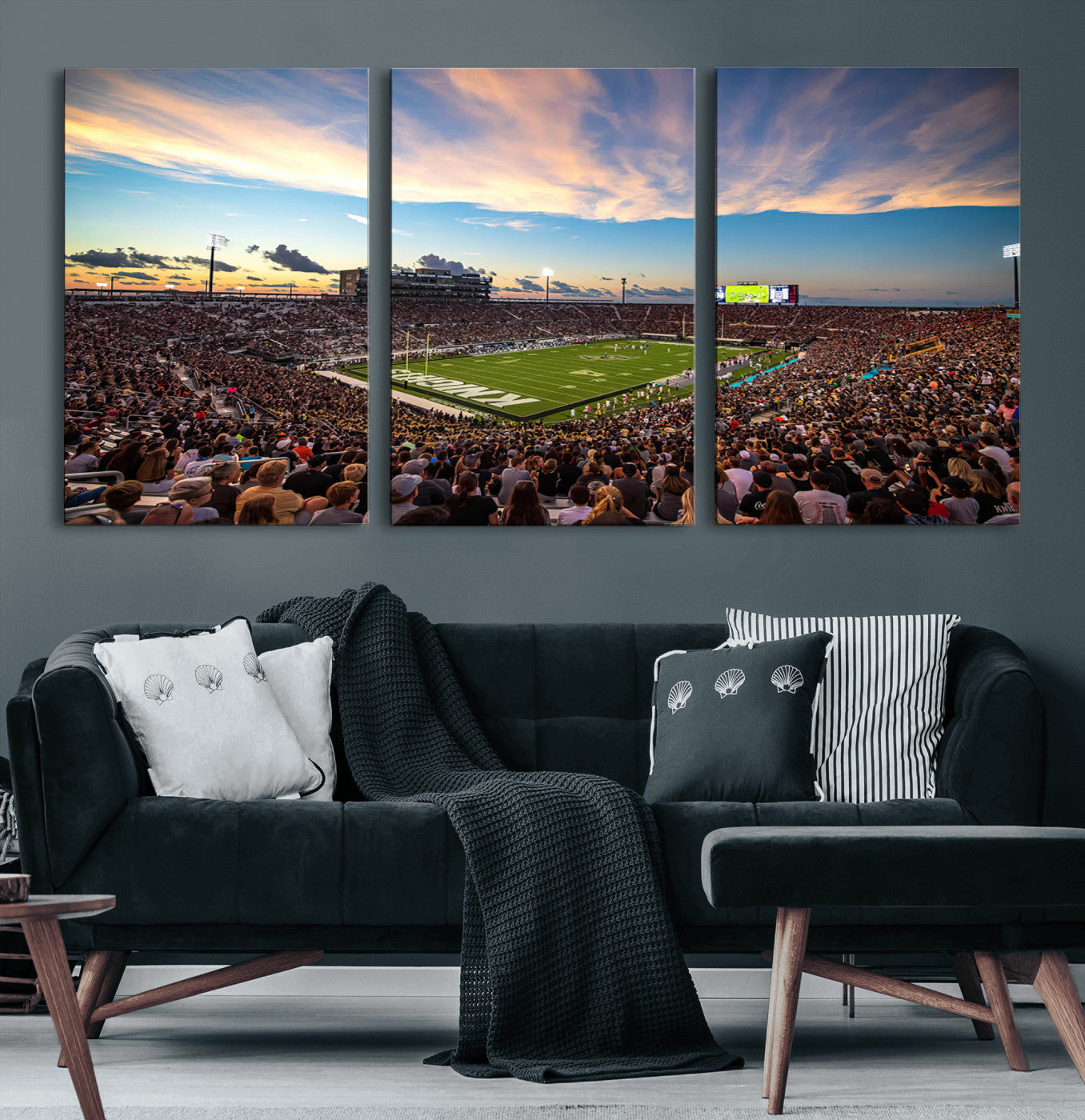 50243-MGV-CV-60X30-3P-UCF Knights Football Team Print - Orlando FBC Mortgage Stadium Wall Art Canvas Print